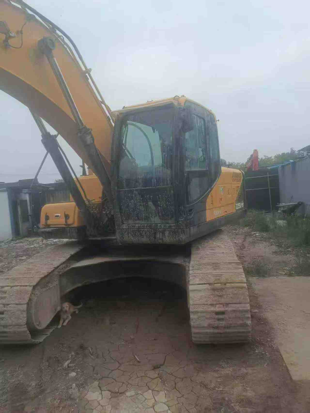 Buy Hyundai R225-7 Used Excavator / 4 Buy Hyundai R225-7 Used Excavator / 4