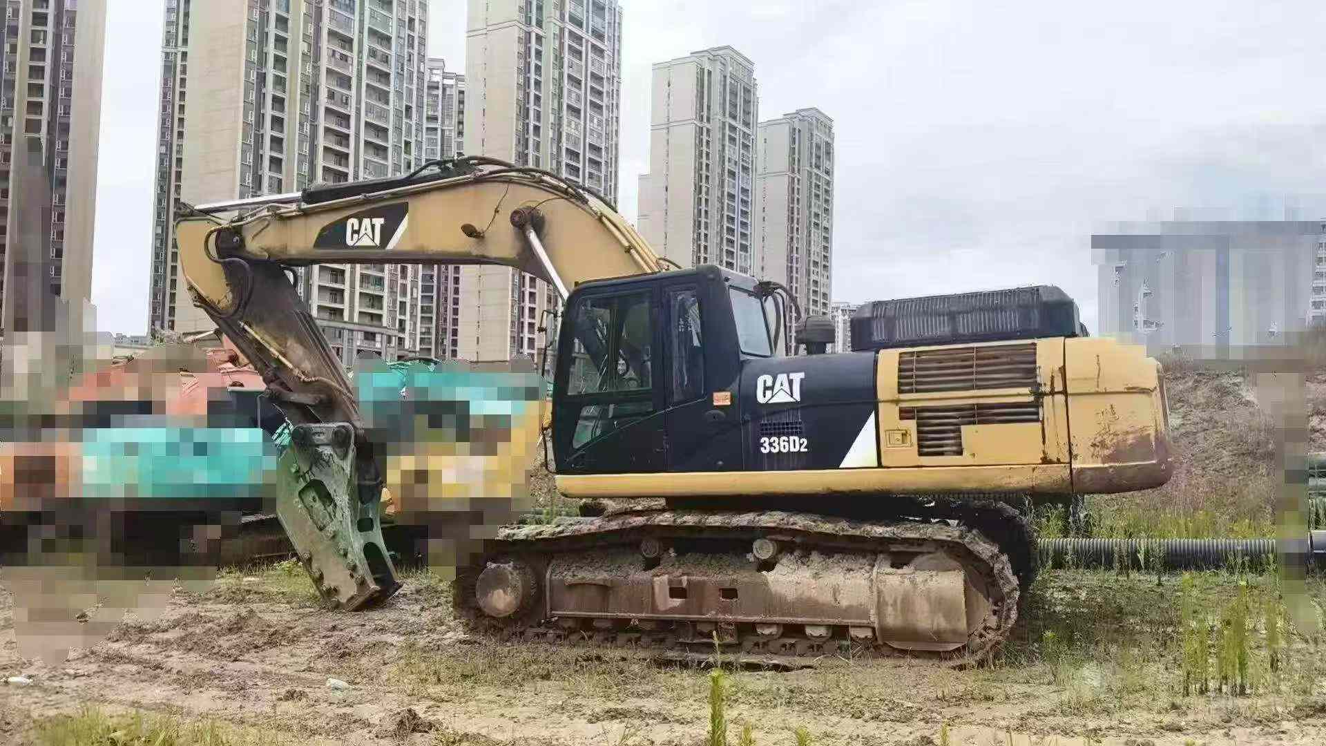 Buy Caterpillar Used Excavator / 3 Buy Caterpillar Used Excavator / 3