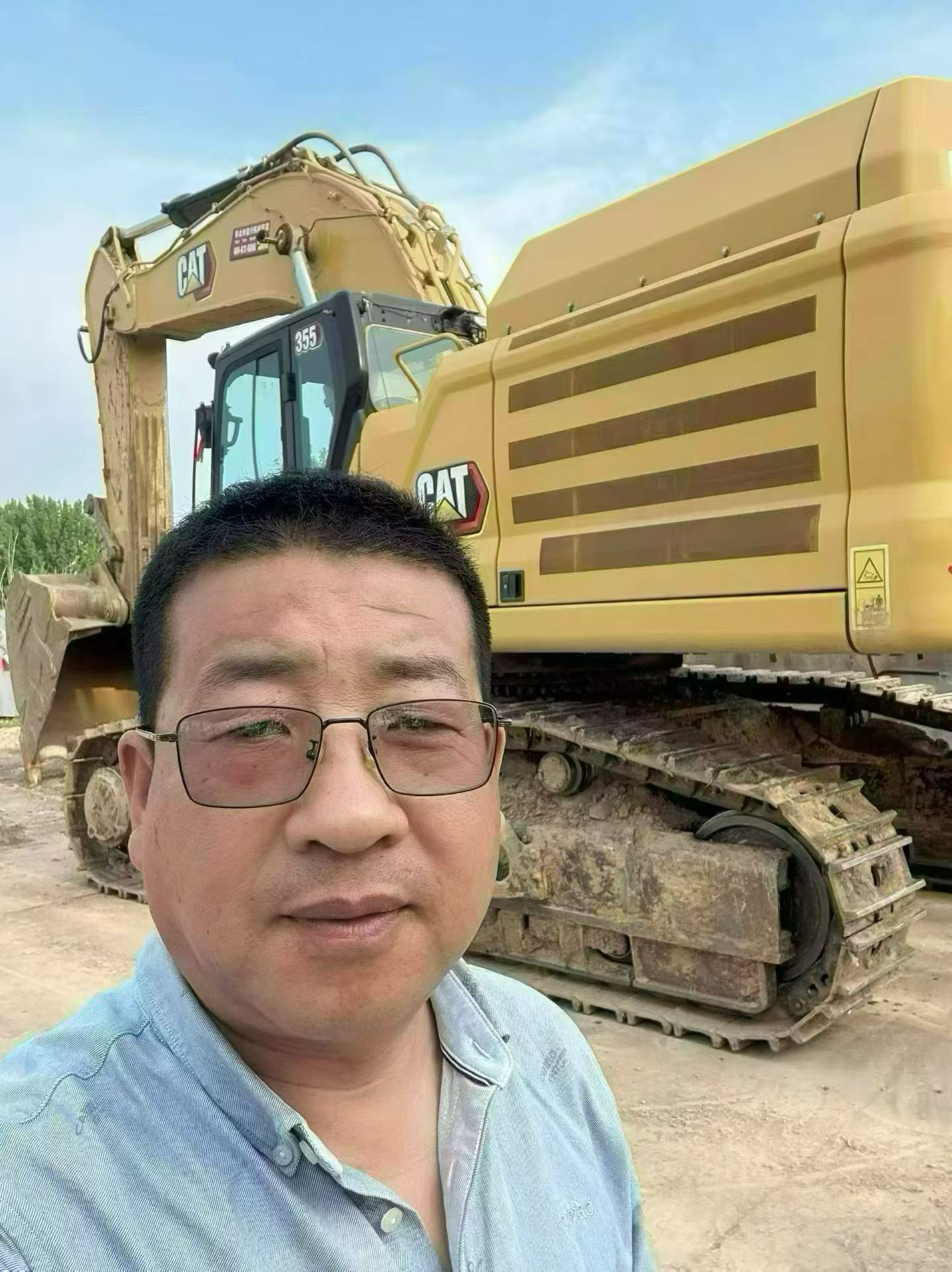 Buy Caterpillar CAT355 Used Excavator / 2 Buy Caterpillar CAT355 Used Excavator / 2