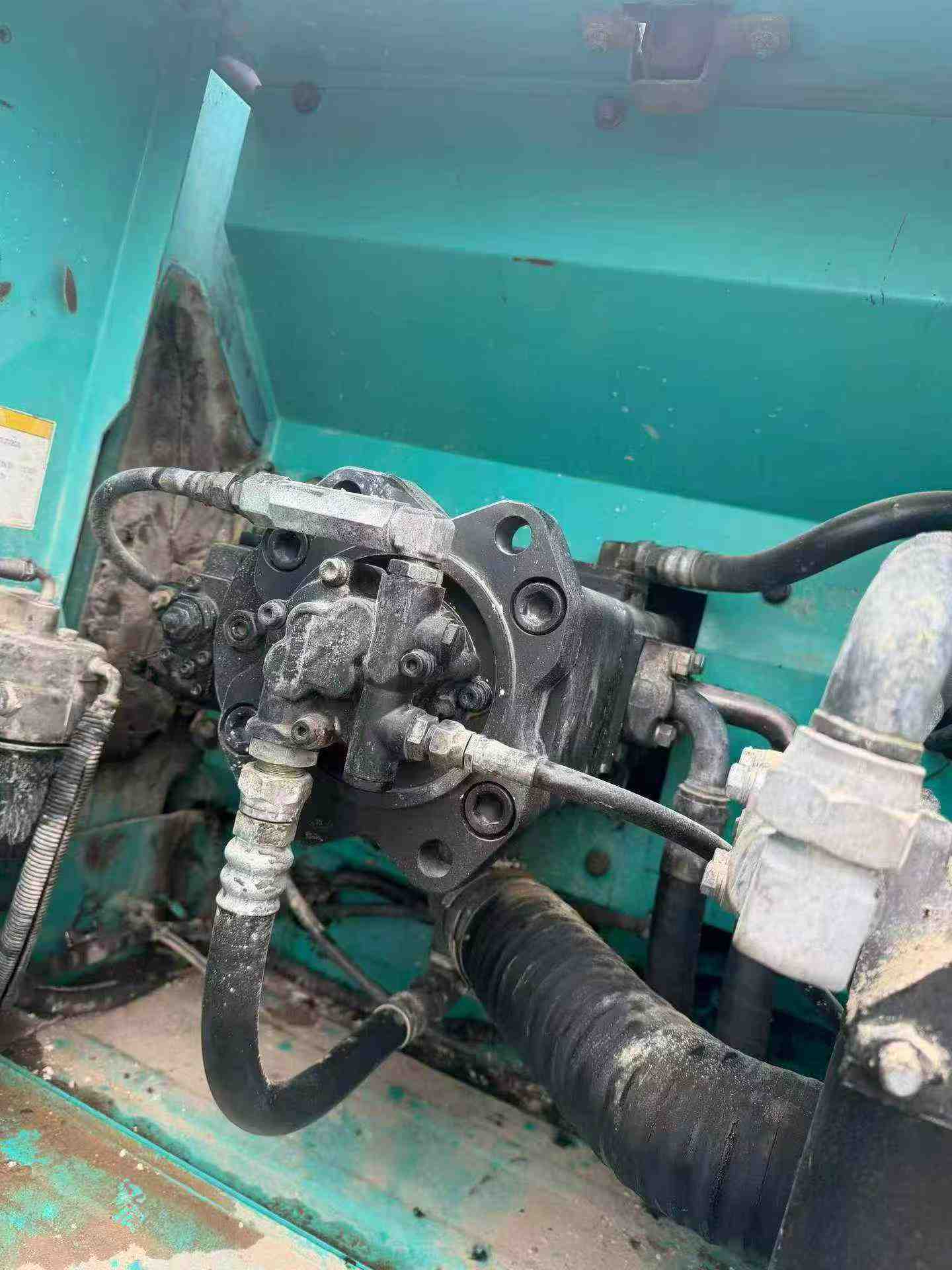 Buy Kobelco SK200 Used Excavator / 5 Buy Kobelco SK200 Used Excavator / 5