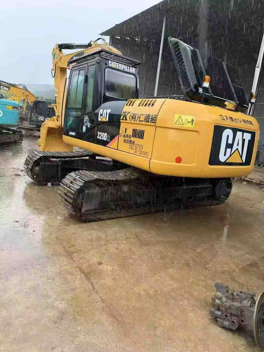Buy Caterpillar 320D Used Excavator / 8 Buy Caterpillar 320D Used Excavator / 8