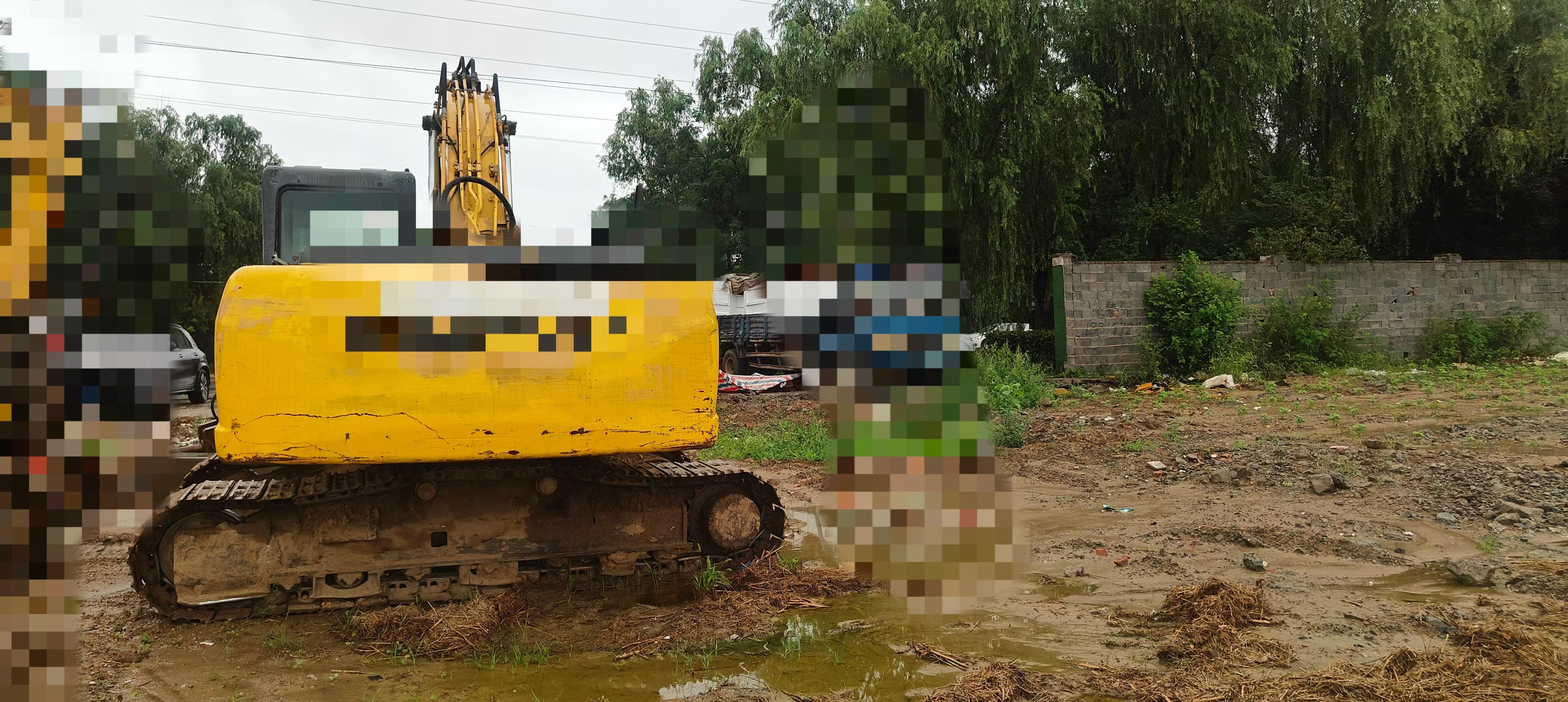 Buy Sumitomo SH210-5 Used Excavator / 4 Buy Sumitomo SH210-5 Used Excavator / 4