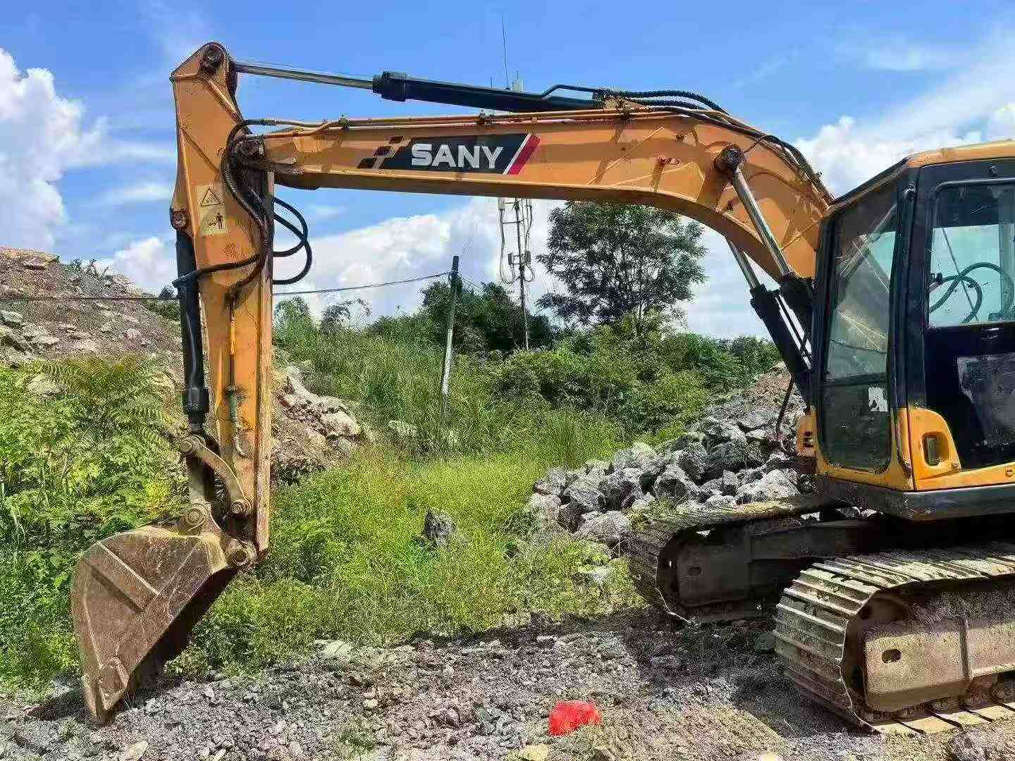 Buy Sany SY135 Used Excavator / 4 Buy Sany SY135 Used Excavator / 4