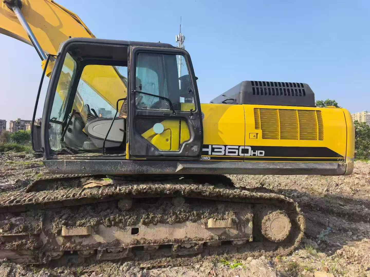 Buy Sumitomo SH360-5 Used Excavator / 2 Buy Sumitomo SH360-5 Used Excavator / 2