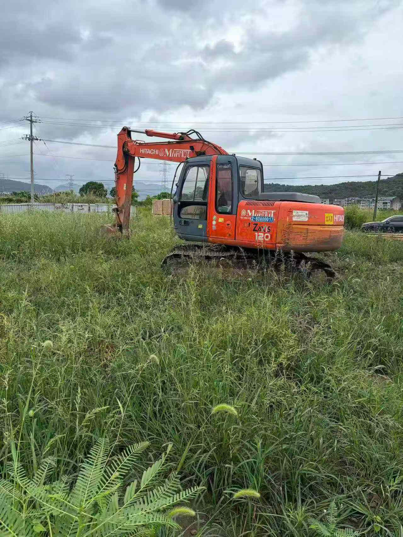 Buy Hitachi EX120-6 Used Excavator / 3 Buy Hitachi EX120-6 Used Excavator / 3