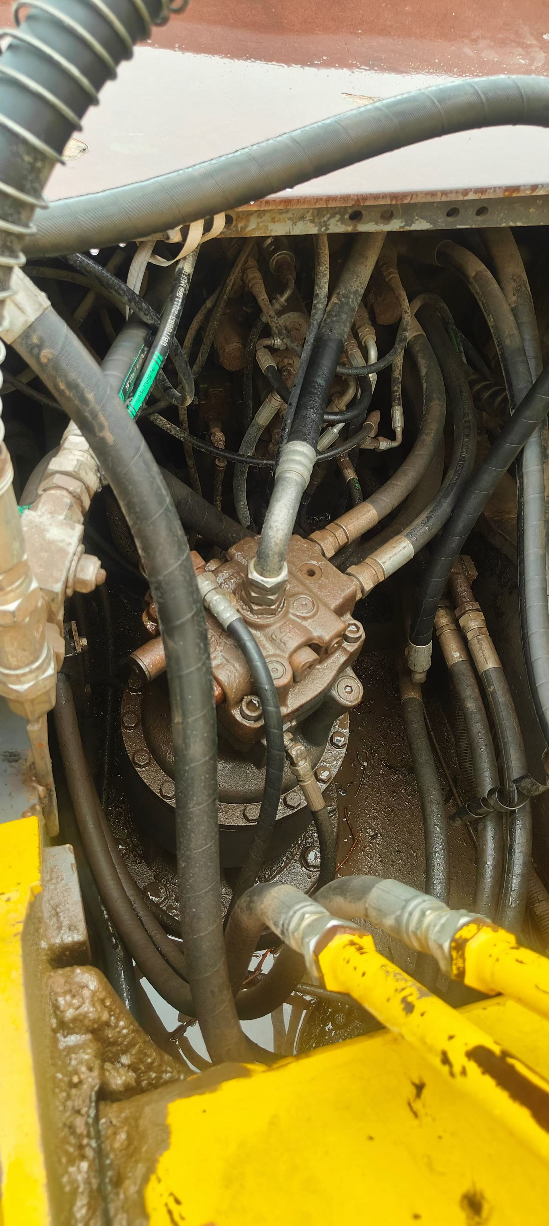 Buy Sumitomo SH210-5 Used Excavator / 7 Buy Sumitomo SH210-5 Used Excavator / 7