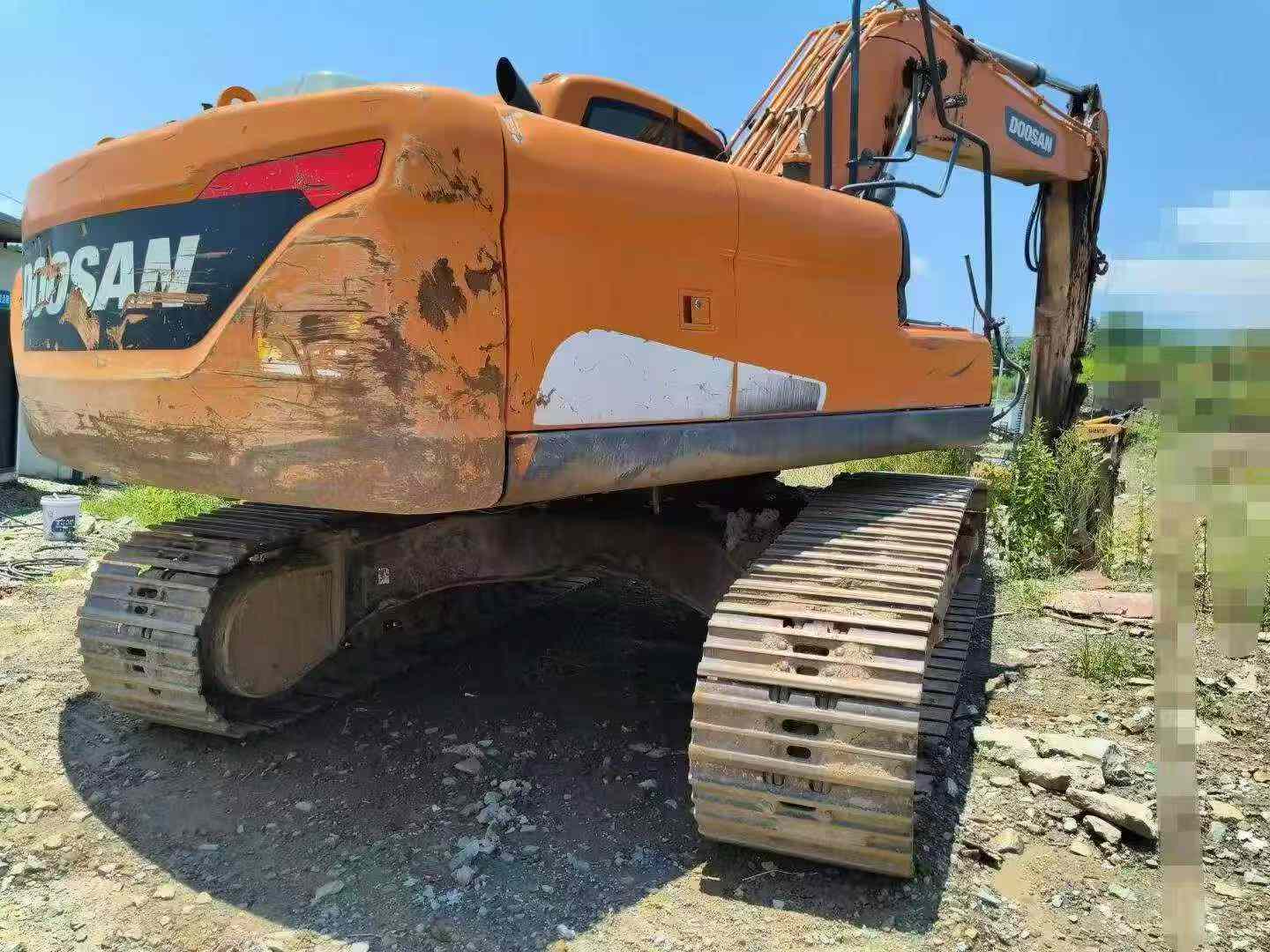 Buy Doosan DH220 Used Excavator / 4 Buy Doosan DH220 Used Excavator / 4