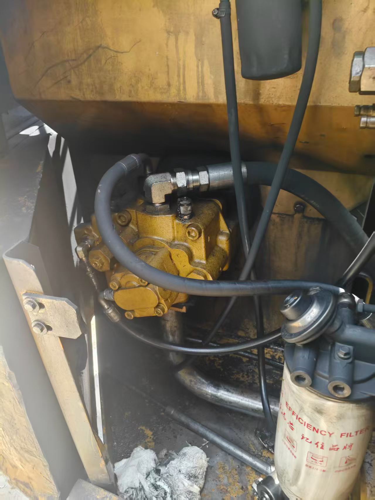Buy Caterpillar 307B Used Excavator / 3 Buy Caterpillar 307B Used Excavator / 3
