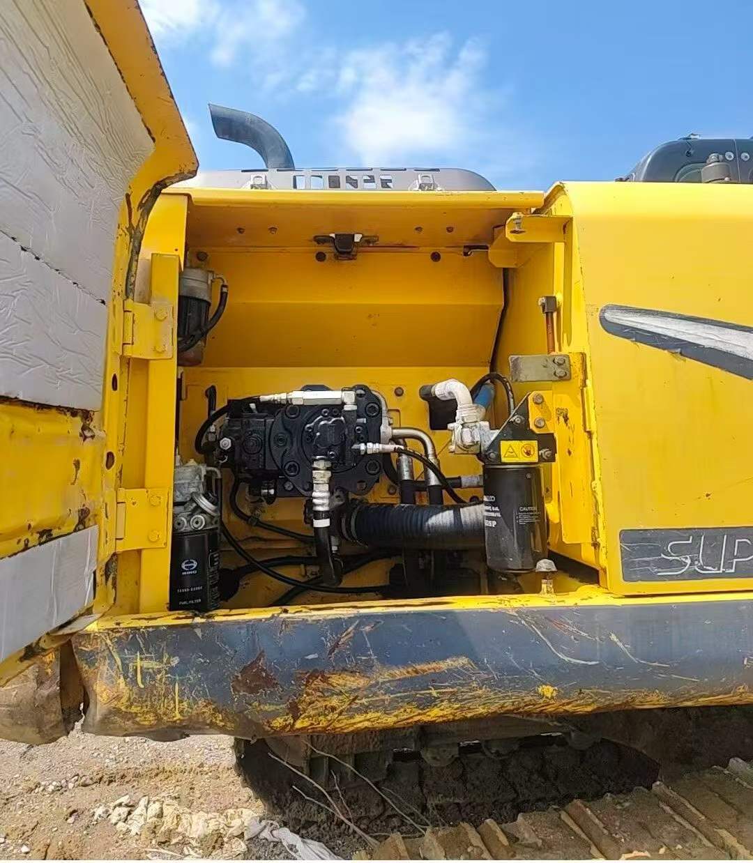 Buy Kobelco SK200-2 Used Excavator / 7 Buy Kobelco SK200-2 Used Excavator / 7