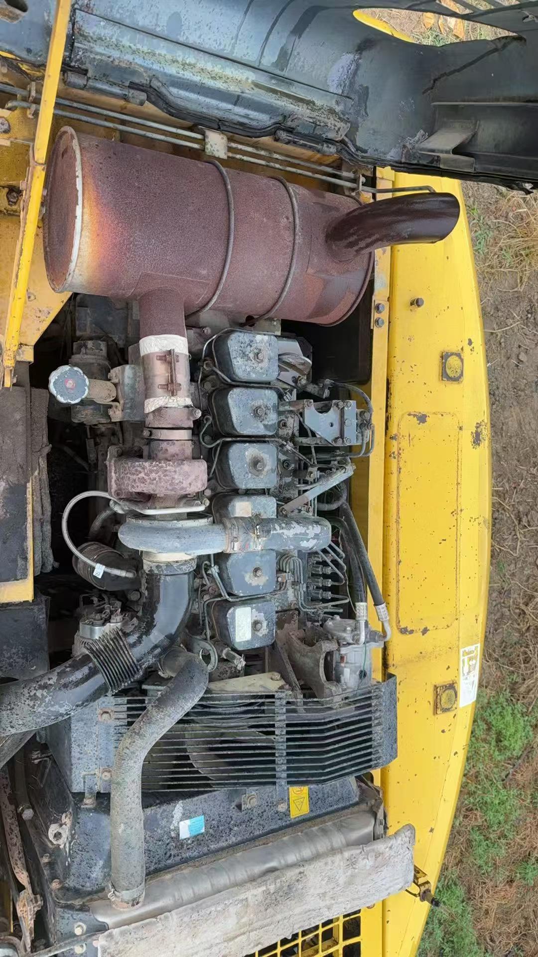 Buy Komatsu PC200-6 Used Excavator / 6 Buy Komatsu PC200-6 Used Excavator / 6