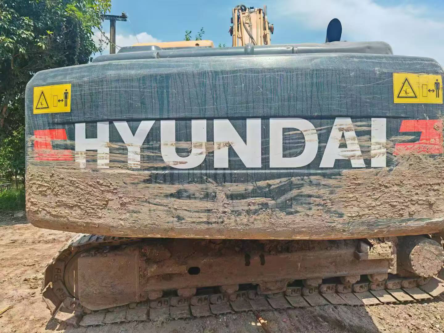 Buy Hyundai R215VS Used Excavator / 1