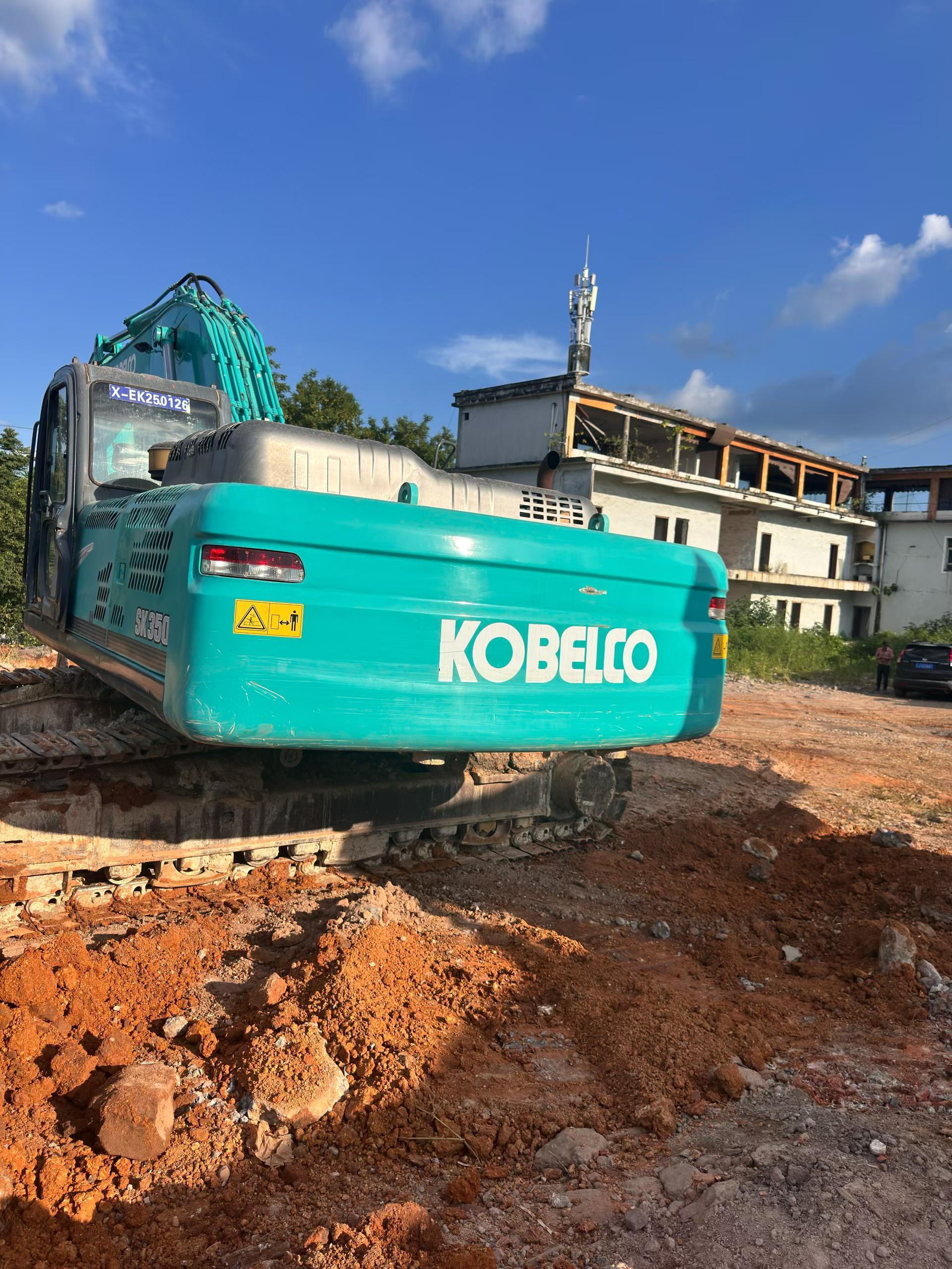 Buy Kobelco SK350-8 Used Excavator / 6 Buy Kobelco SK350-8 Used Excavator / 6