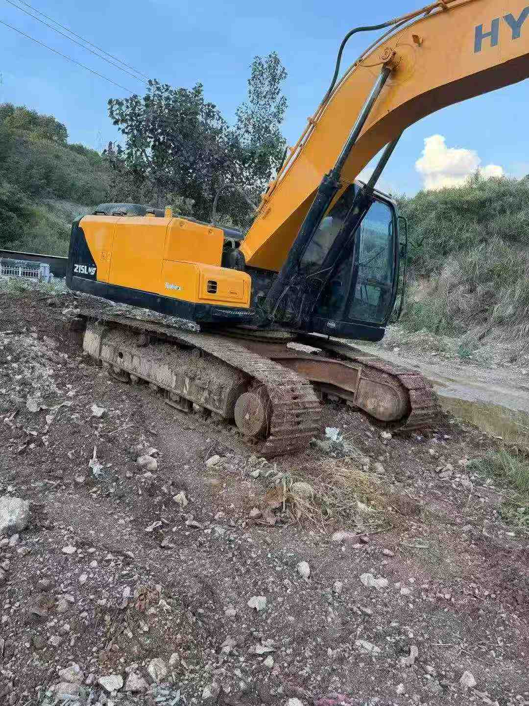 Buy Hyundai R215-7 Used Excavator / 3 Buy Hyundai R215-7 Used Excavator / 3