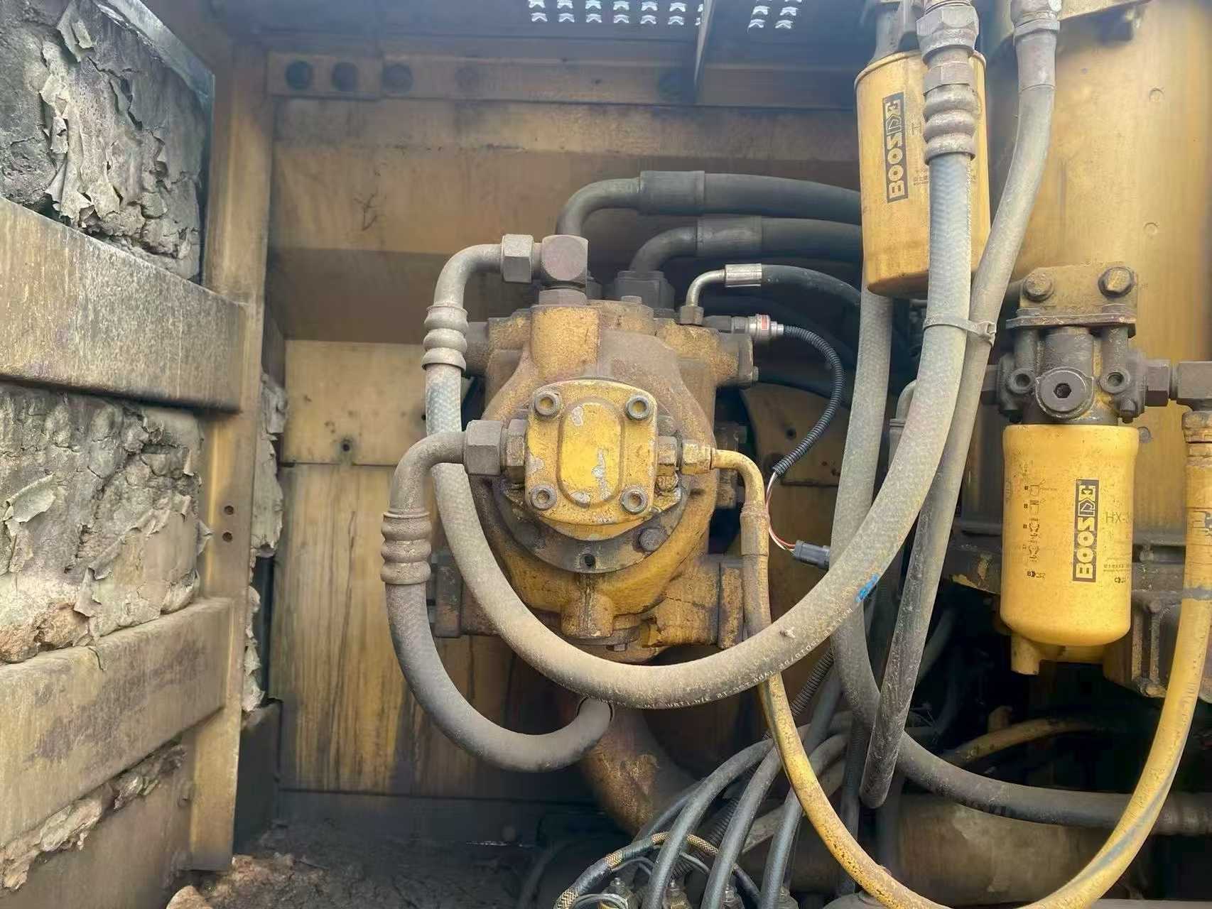 Buy Caterpillar 320B Used Excavator / 3