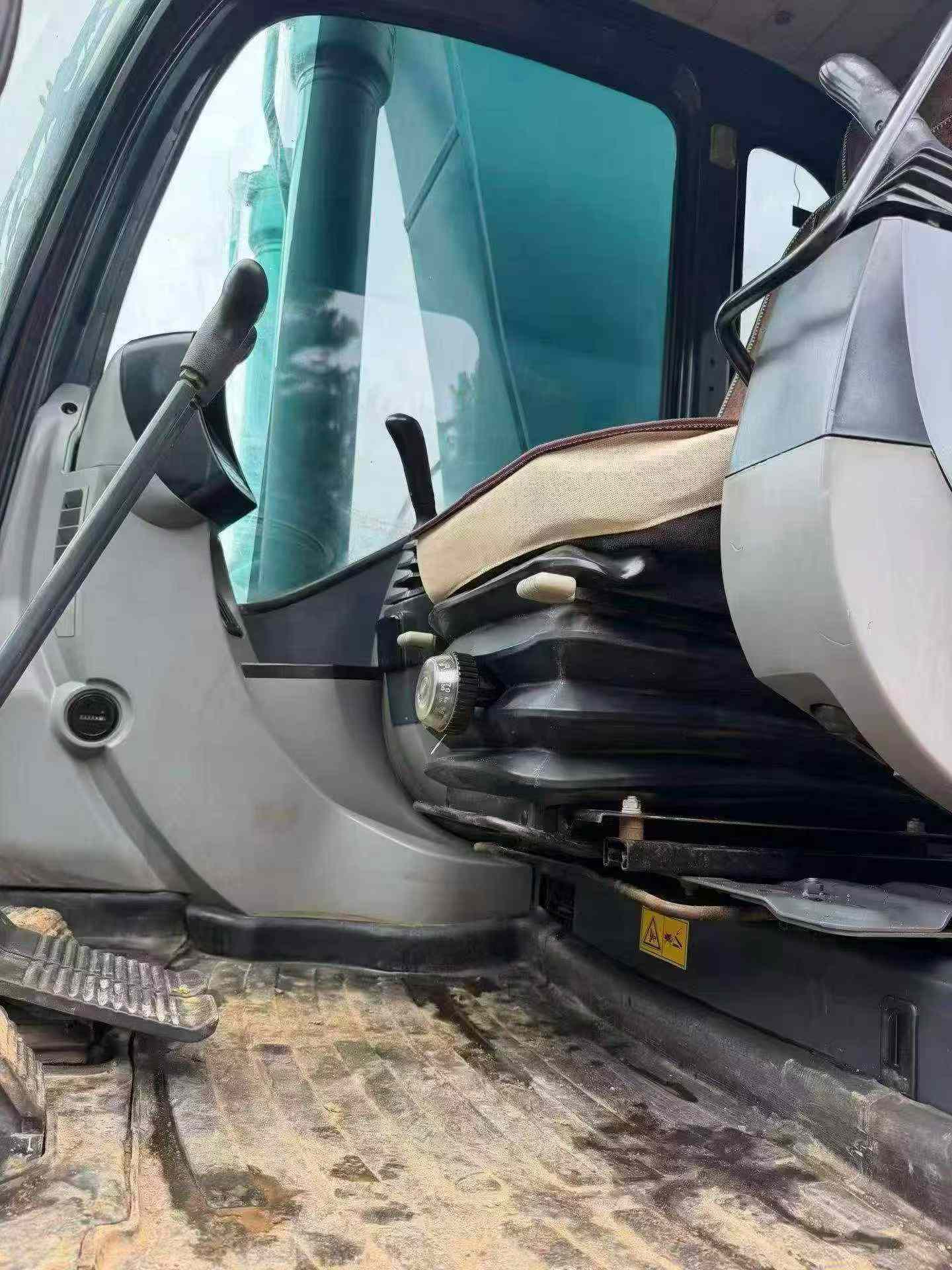 Buy Kobelco SK210 Used Excavator / 7 Buy Kobelco SK210 Used Excavator / 7