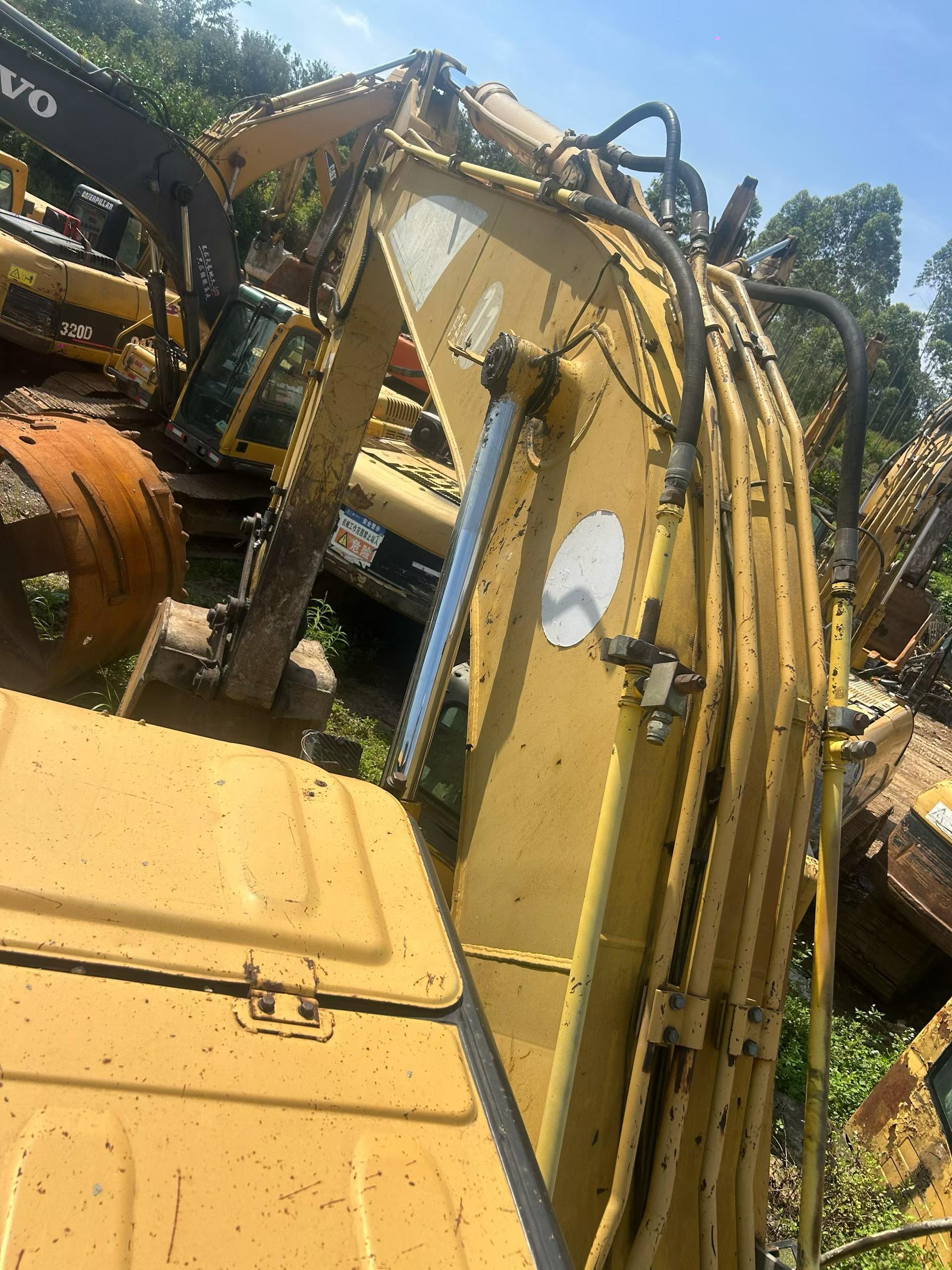 Buy Caterpillar 320C Used Excavator / 9 Buy Caterpillar 320C Used Excavator / 9