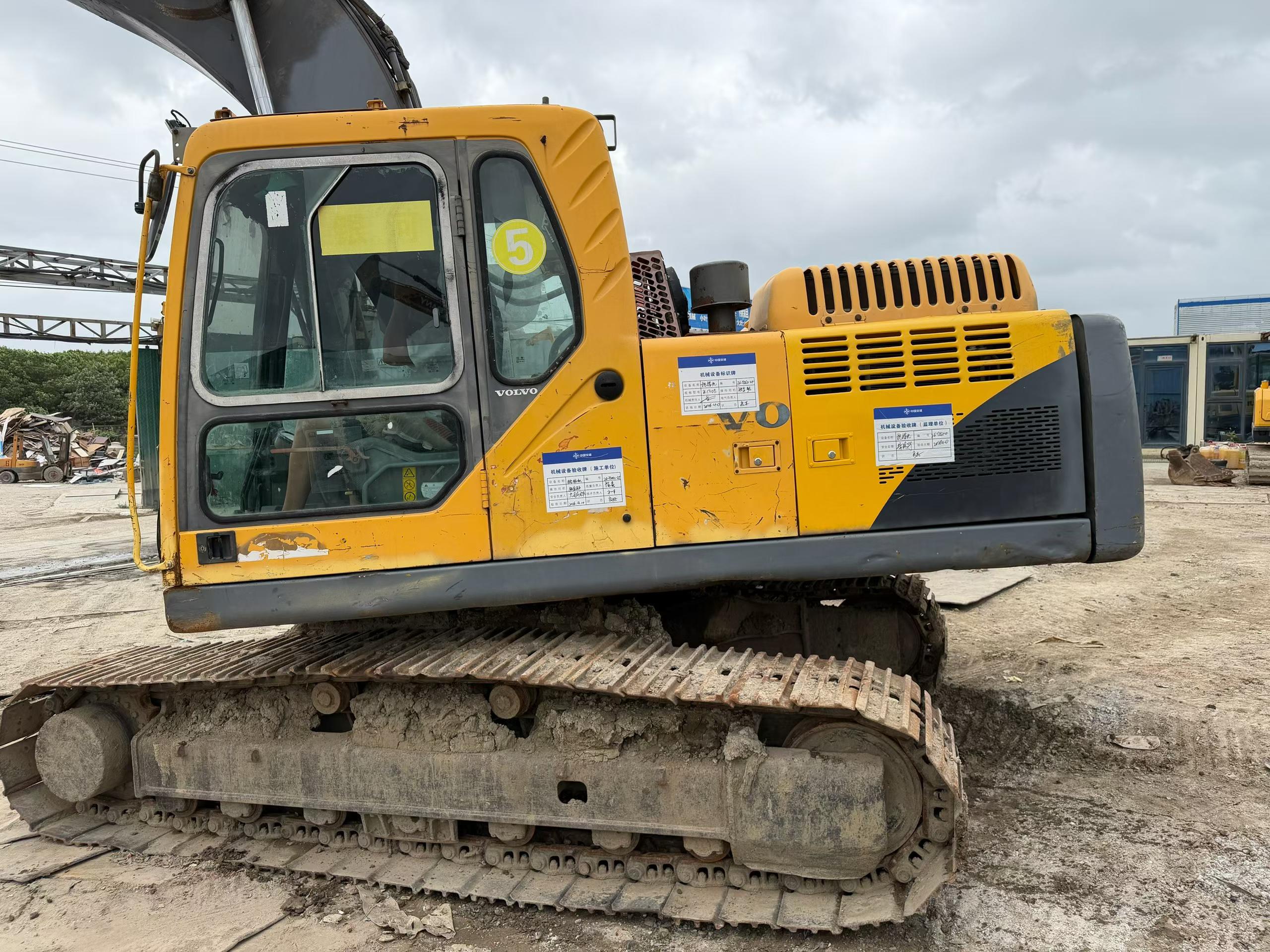 Buy Volvo EC210B Used Excavator / 2