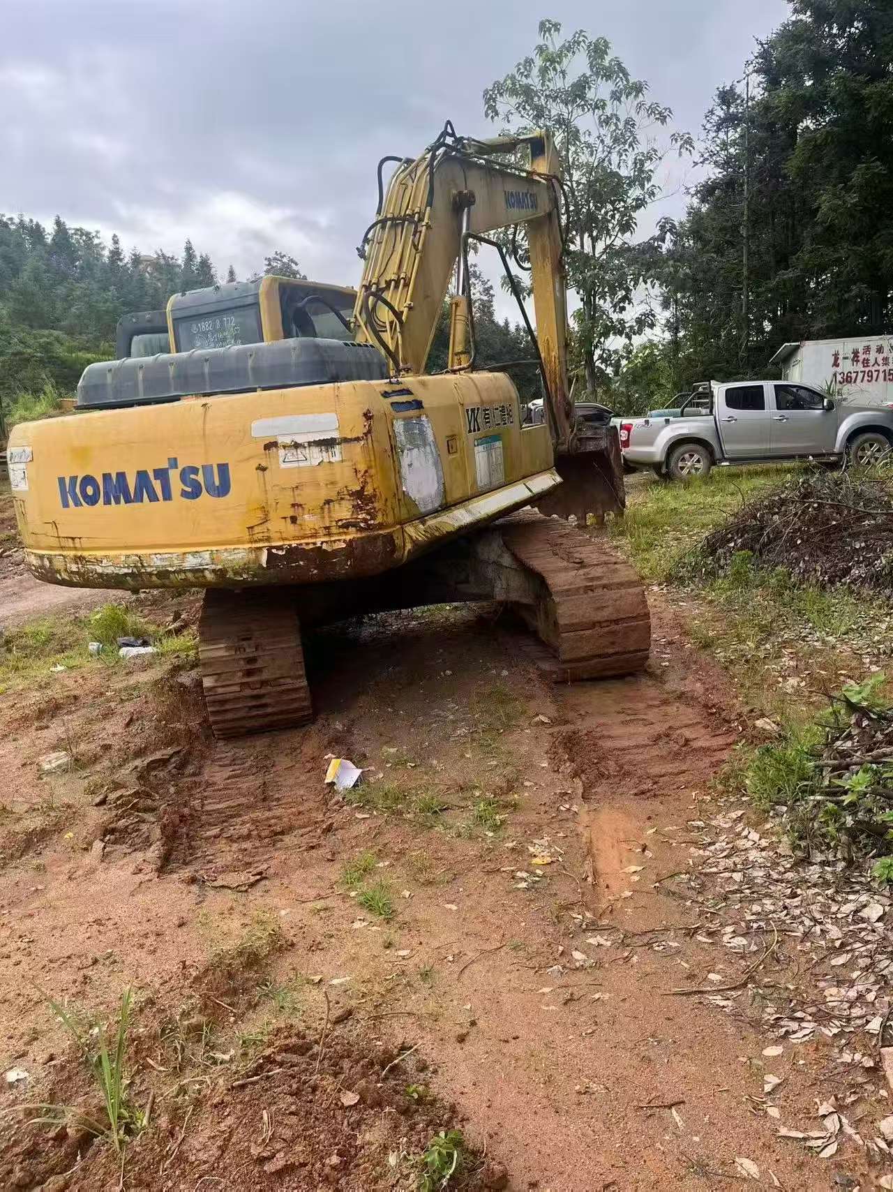 Buy Komatsu PC200-8 Used Excavator / 1