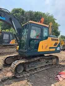 Buy Hyundai R130W Used Excavator / 3 Buy Hyundai R130W Used Excavator / 3