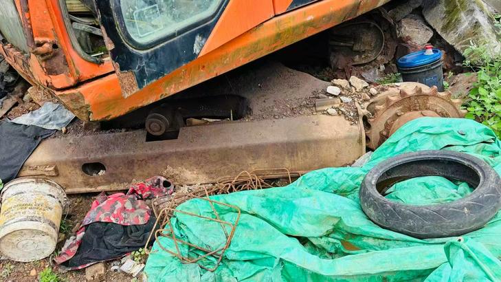 Buy Doosan DH150-7 Used Excavator / 1