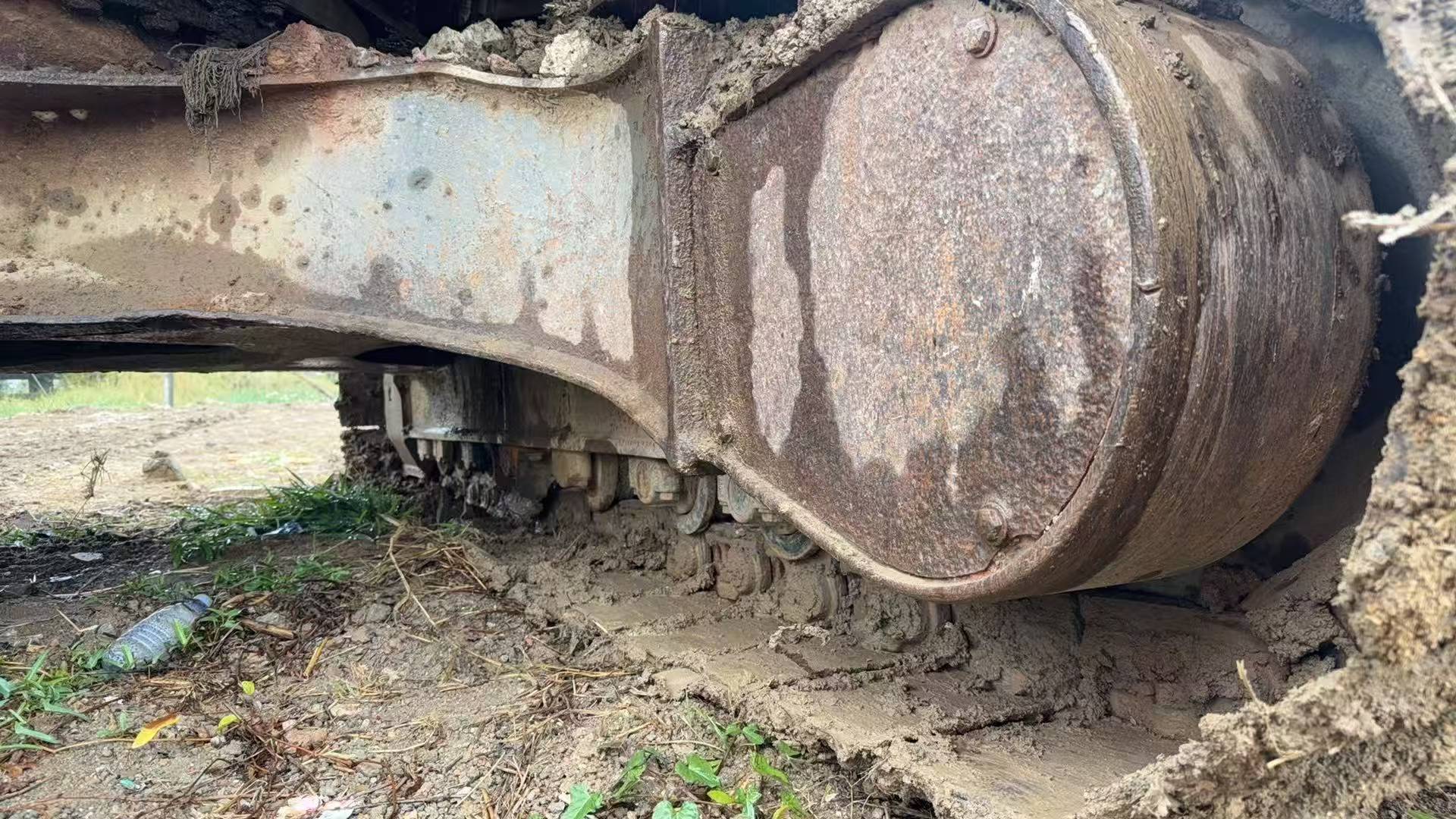 Buy Komatsu PC200-6 Used Excavator / 9 Buy Komatsu PC200-6 Used Excavator / 9