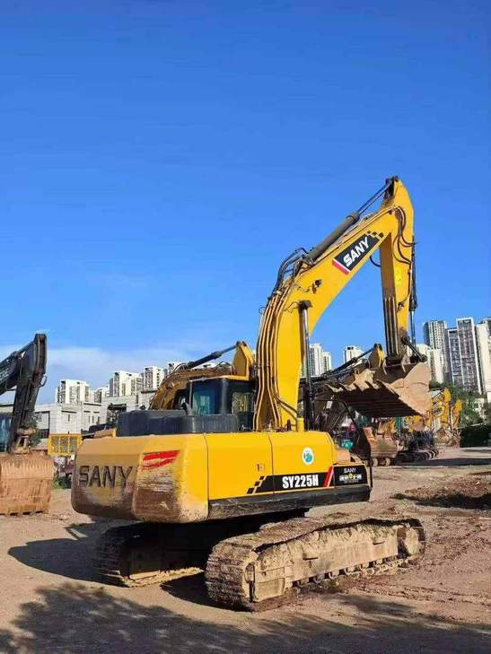 Buy Sany SY225C Used Excavator / 1