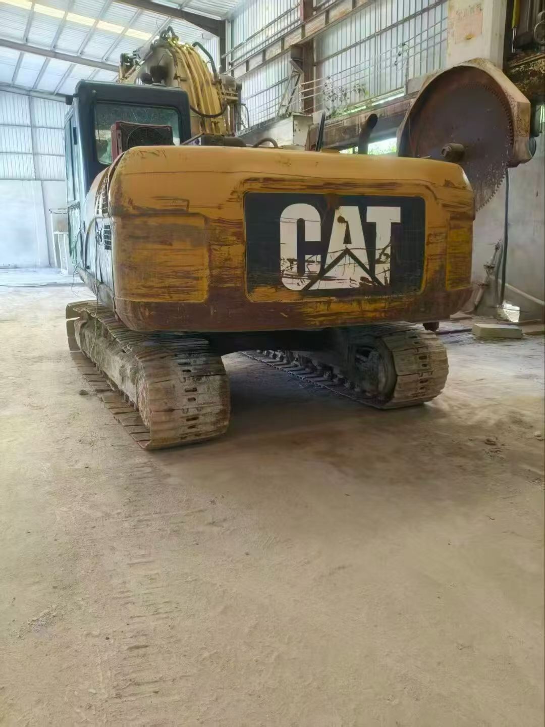 Buy Caterpillar 320D Used Excavator / 1