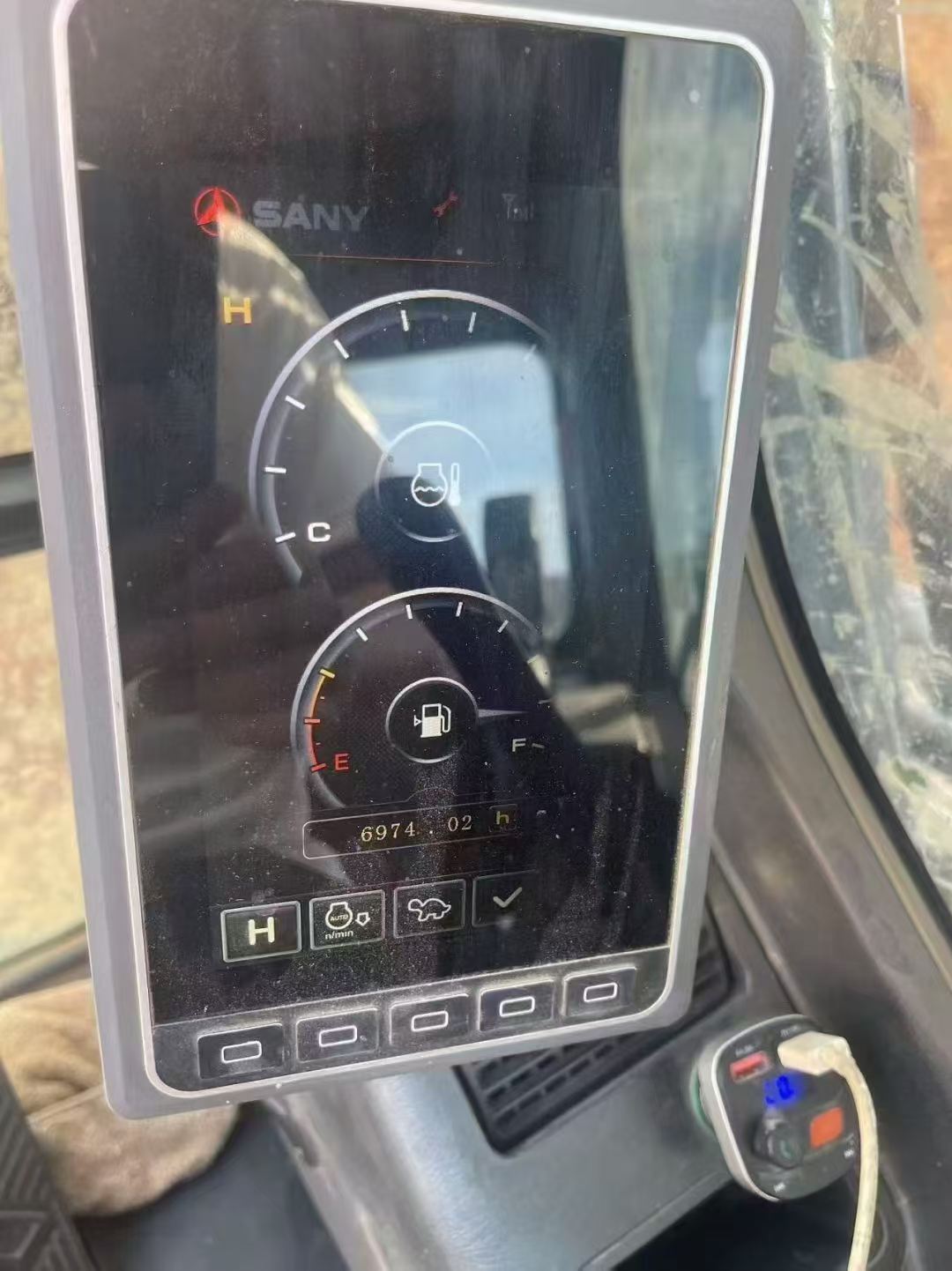 Buy Sany SY205C Used Excavator / 2 Buy Sany SY205C Used Excavator / 2