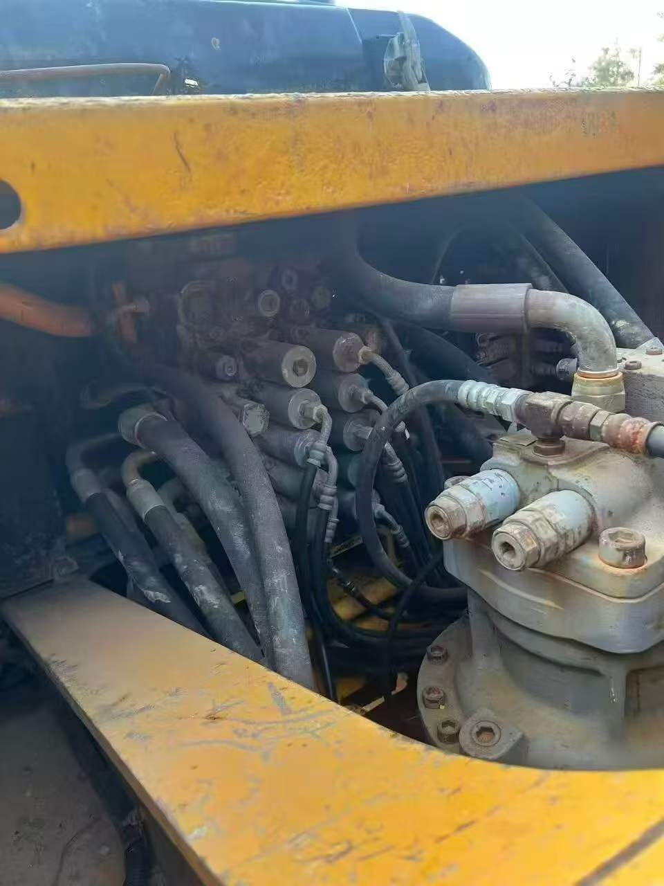 Buy Kato HD820R Used Excavator