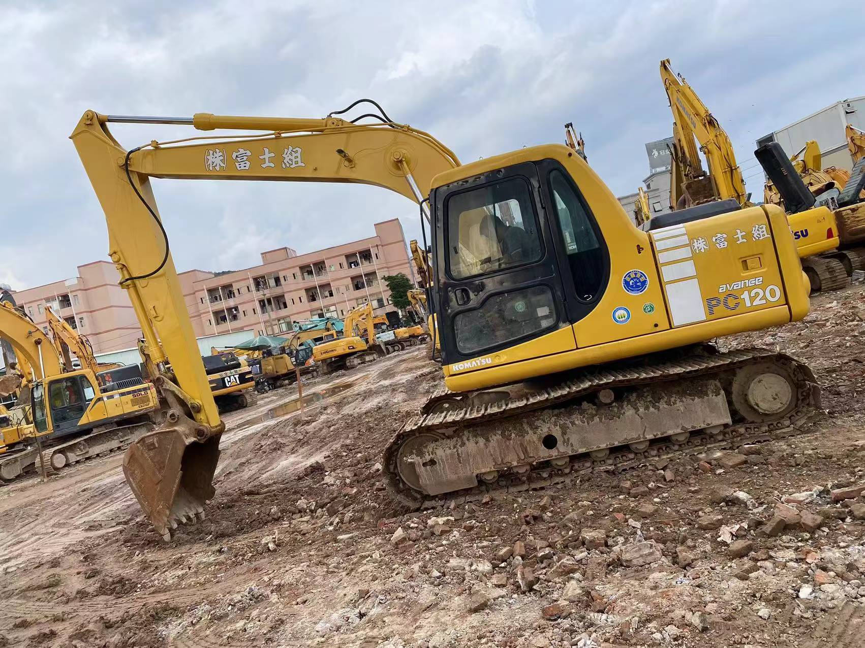 Buy Komatsu PC120-6E Used Excavator / 2 Buy Komatsu PC120-6E Used Excavator / 2