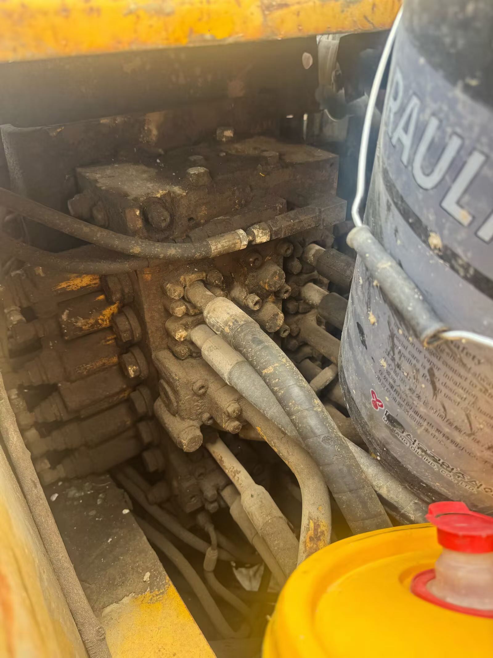 Buy Komatsu PC200-7 Used Excavator / 3 Buy Komatsu PC200-7 Used Excavator / 3