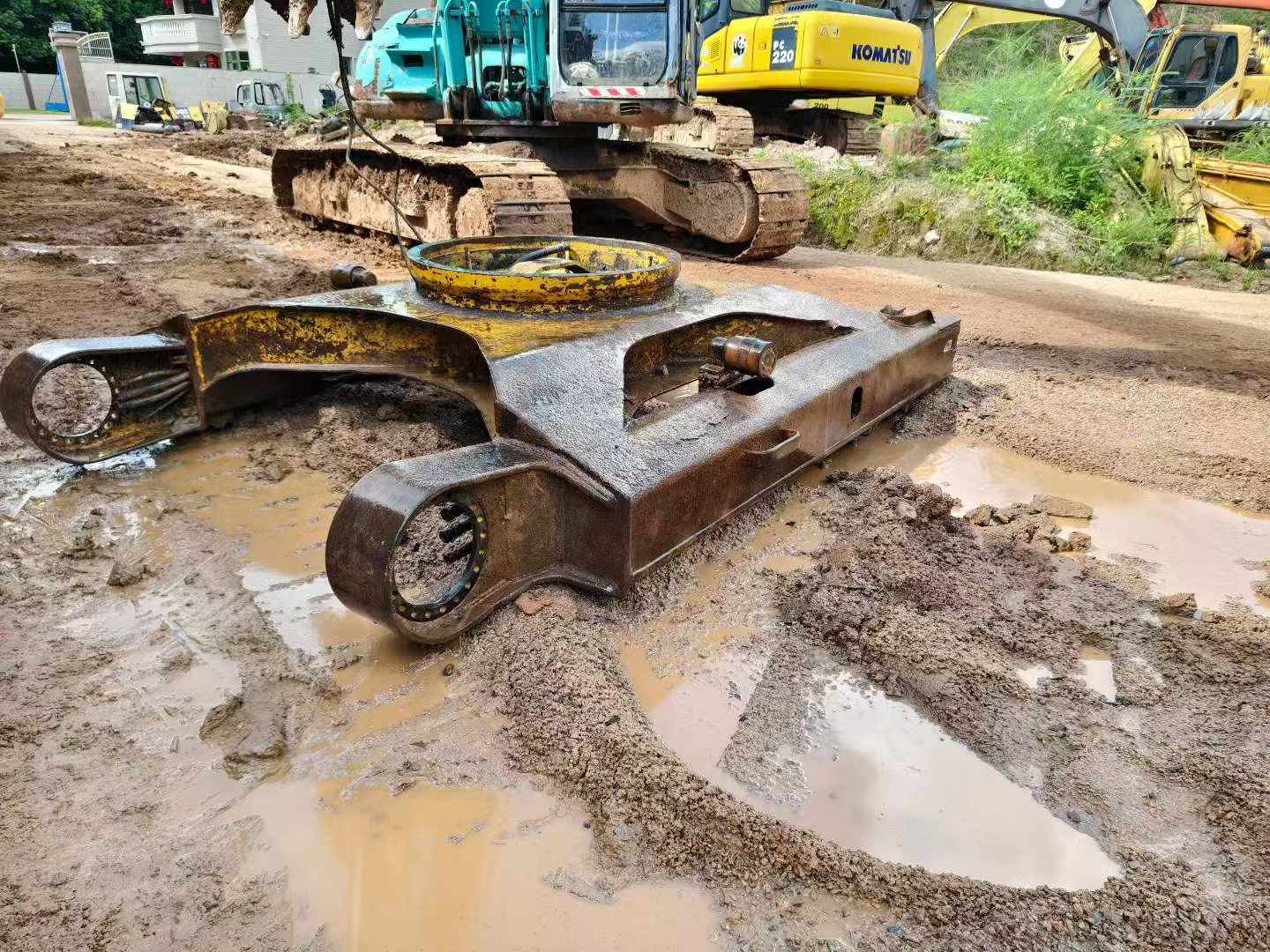 Buy Komatsu PC120-6 Used Excavator / 4 Buy Komatsu PC120-6 Used Excavator / 4