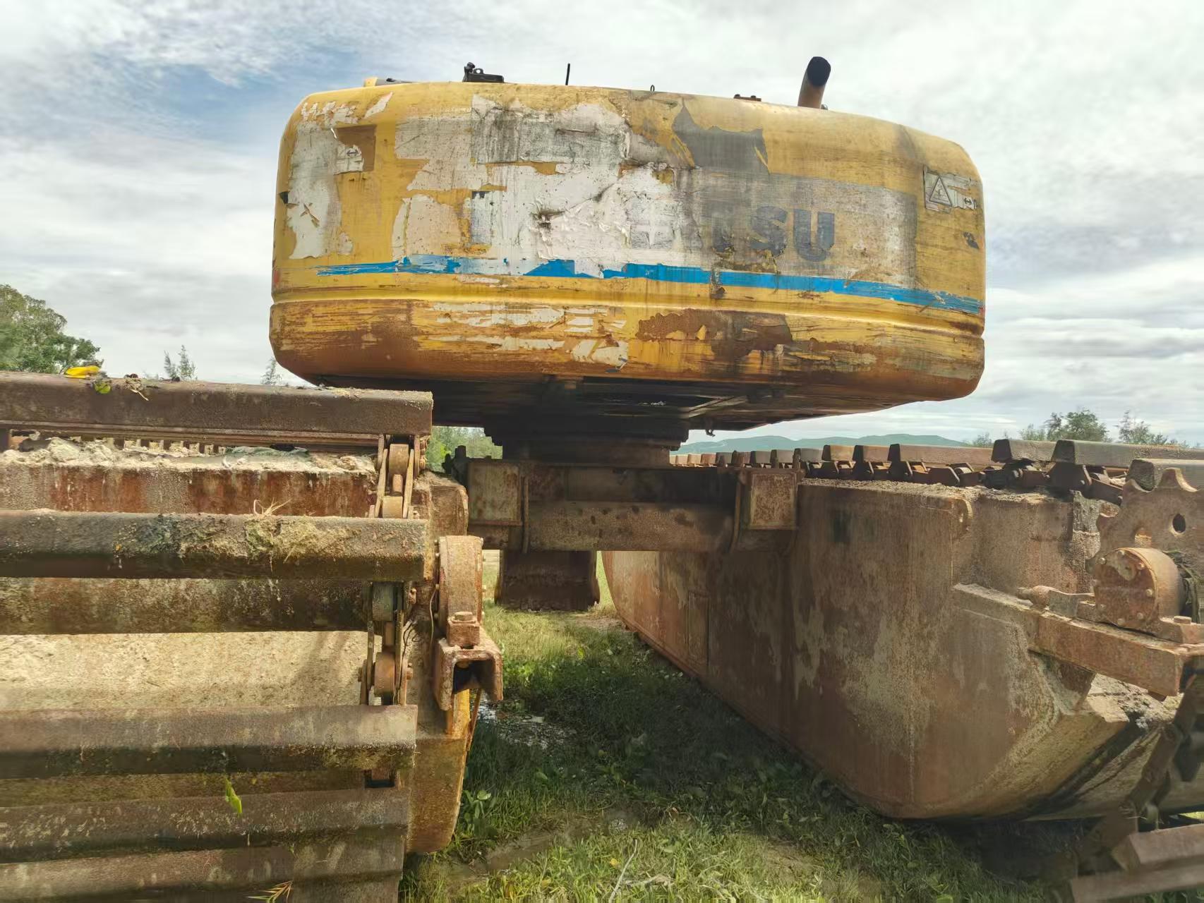 Acheter Pelle Komatsu PC200-8 d'occasion / 2 Acheter Pelle Komatsu PC200-8 d'occasion / 2