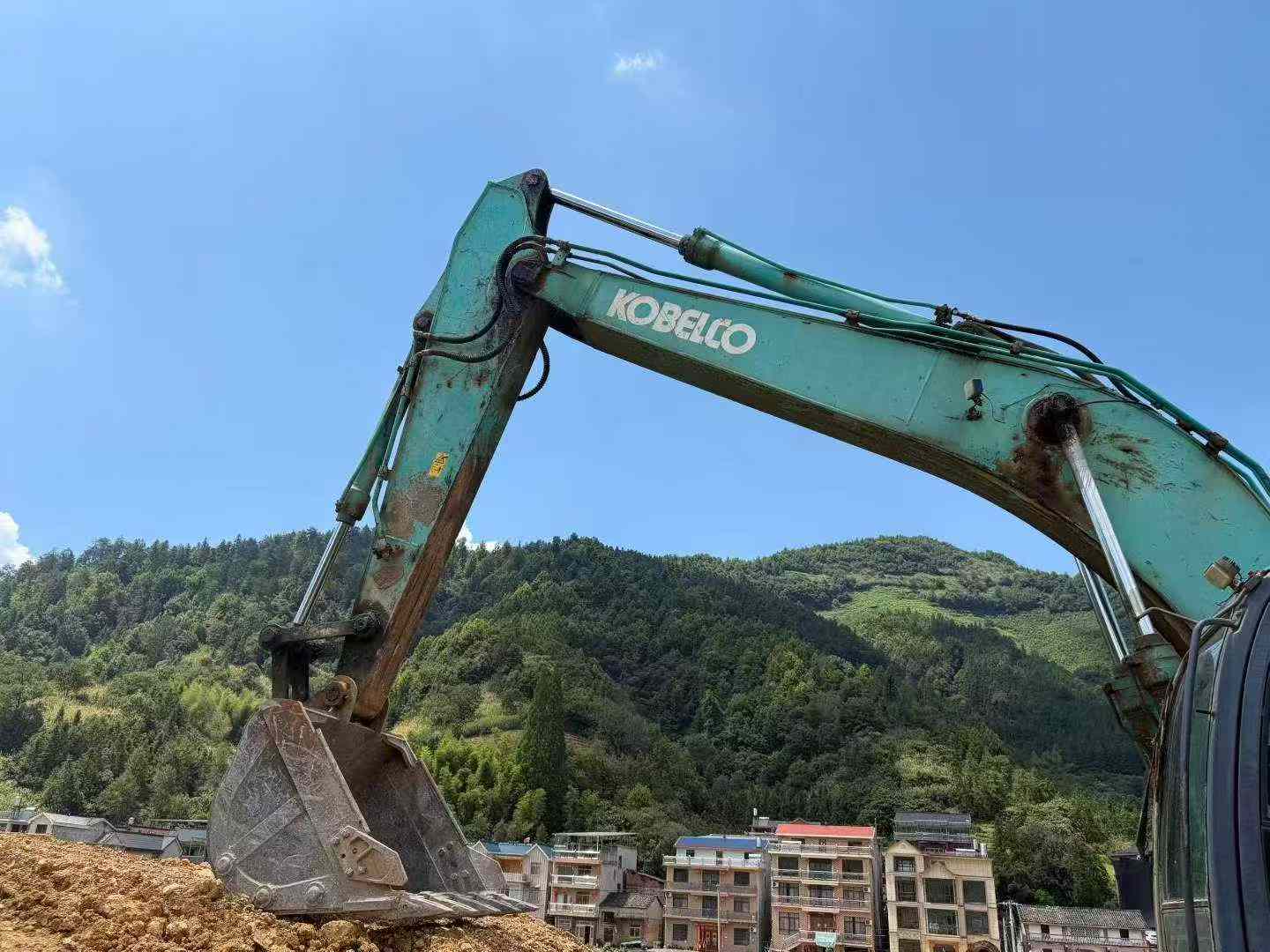 Buy Kobelco SK210 Used Excavator / 8 Buy Kobelco SK210 Used Excavator / 8