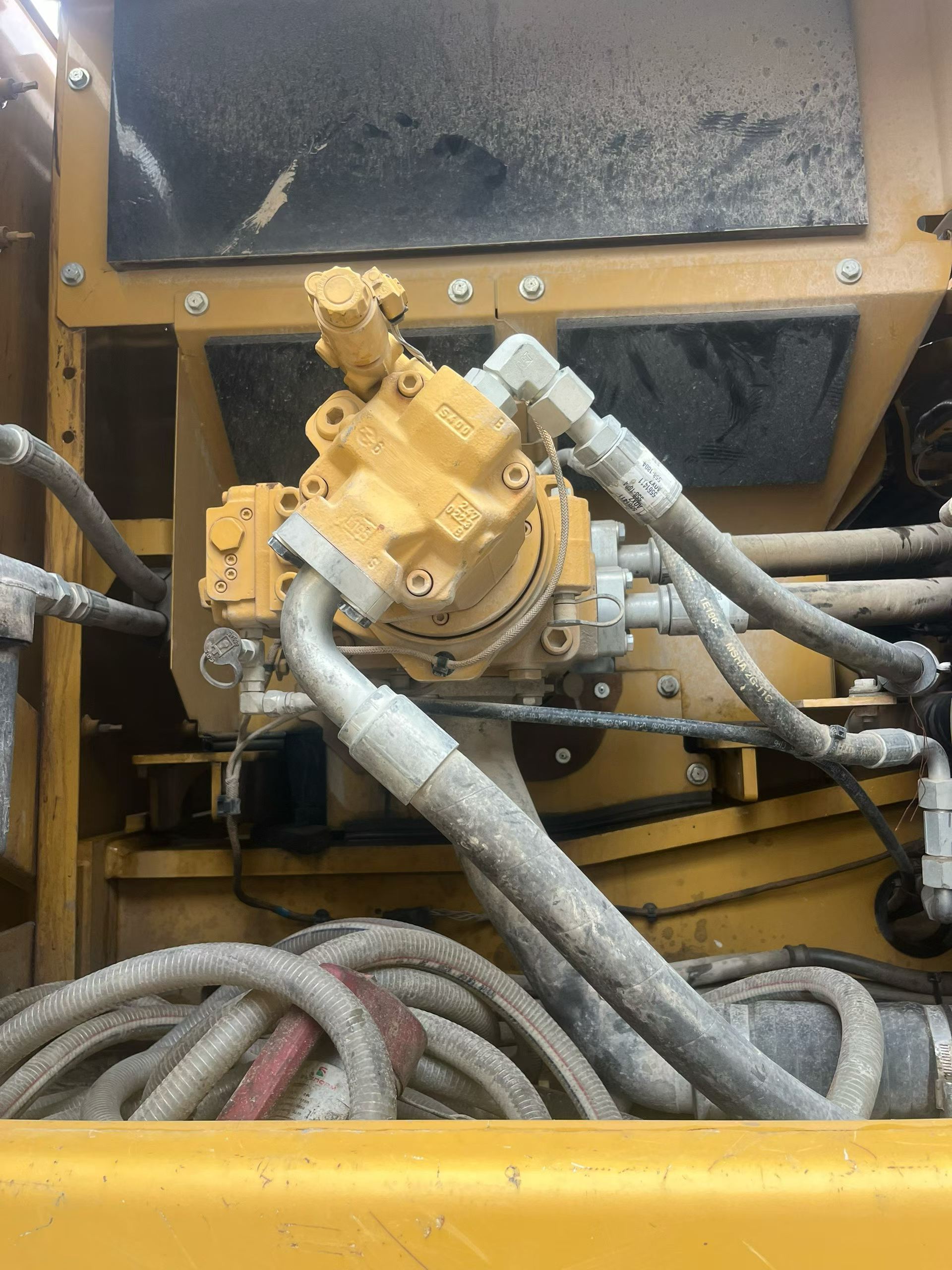 Buy Caterpillar Used Excavator / 2 Buy Caterpillar Used Excavator / 2