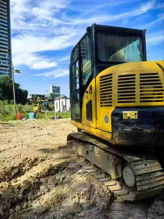 Buy Komatsu PC60-8 Used Excavator / 1