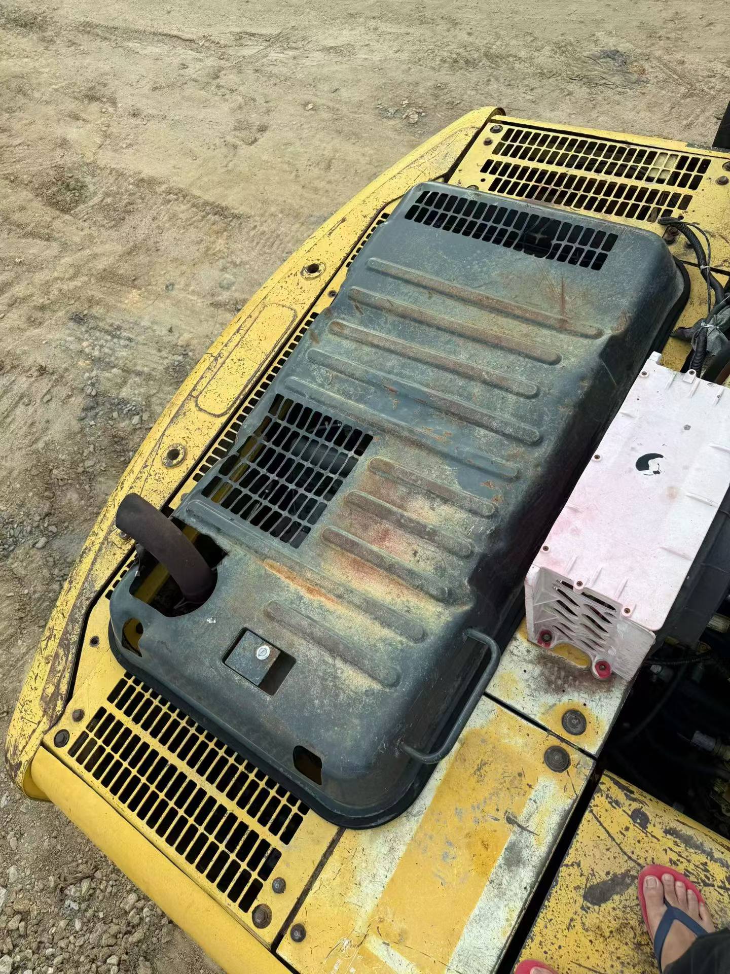 Buy Komatsu PC120-6E Used Excavator / 9 Buy Komatsu PC120-6E Used Excavator / 9