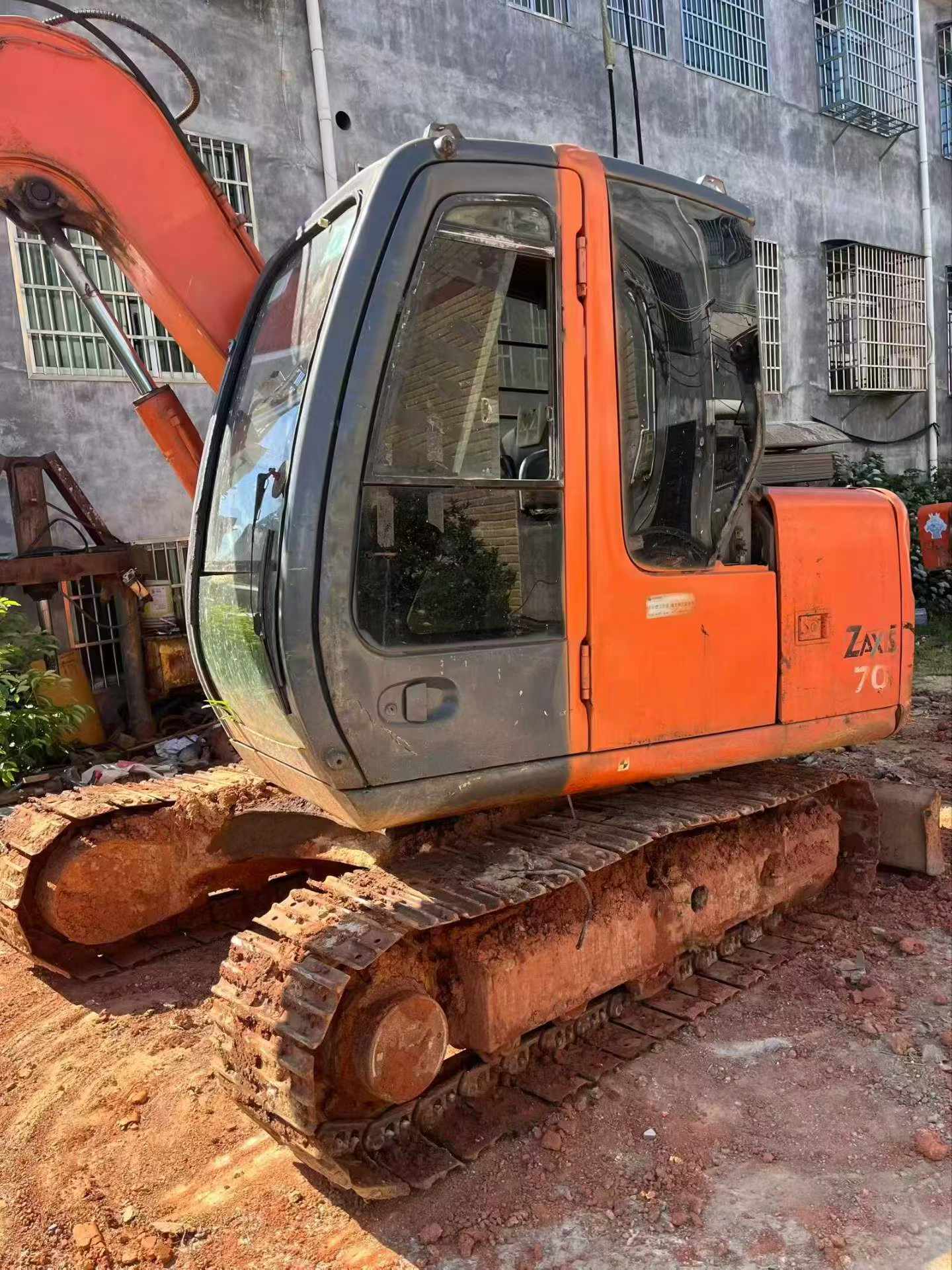 Buy Hitachi EX70 Used Excavator / 1