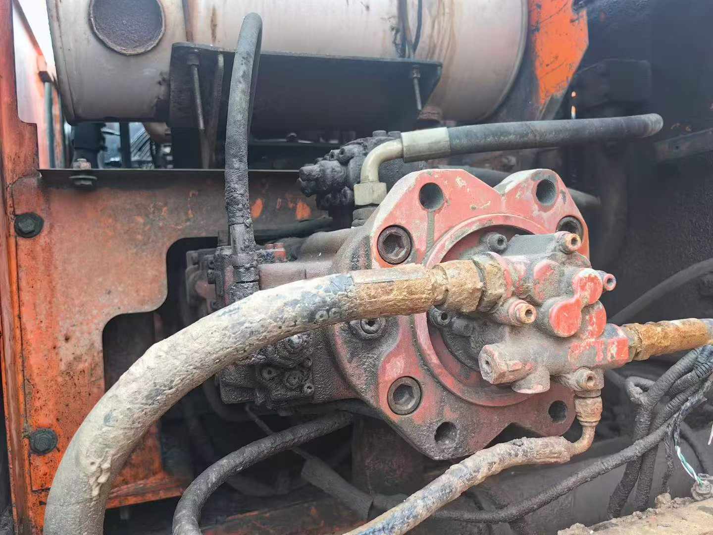 Buy Doosan DH225-7 Used Excavator / 3 Buy Doosan DH225-7 Used Excavator / 3