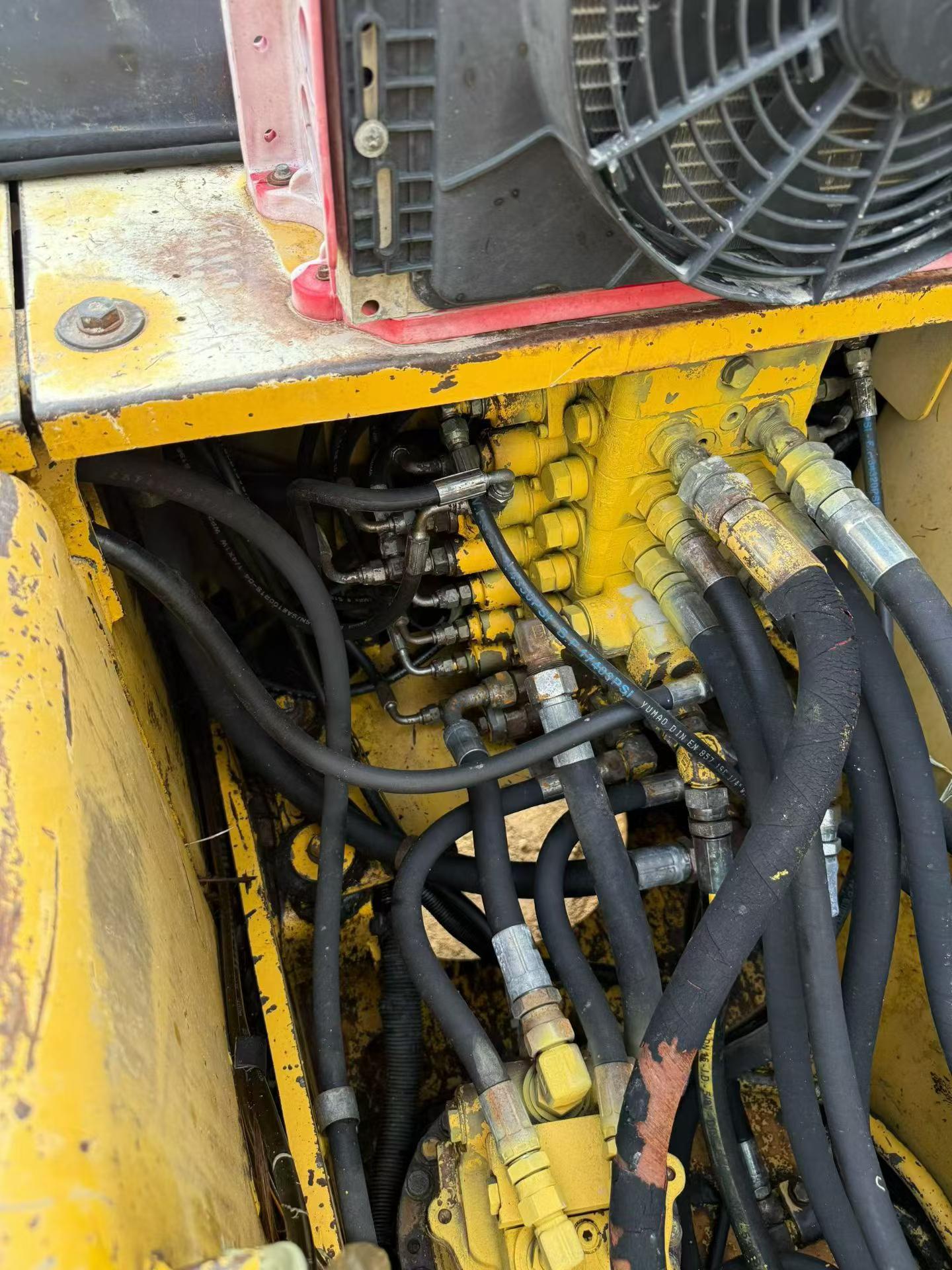 Buy Komatsu PC120-6E Used Excavator / 5 Buy Komatsu PC120-6E Used Excavator / 5
