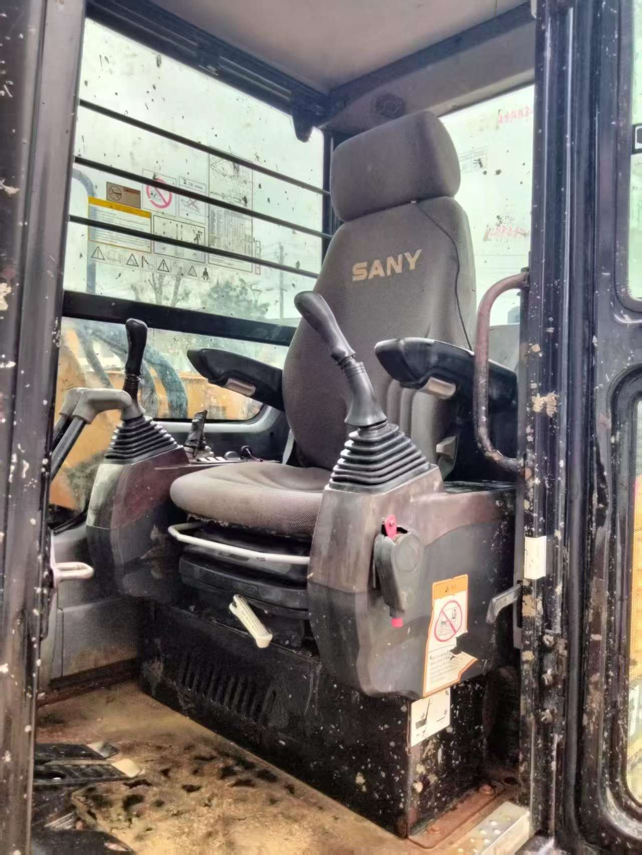 Buy Sany SY75 Used Excavator / 9