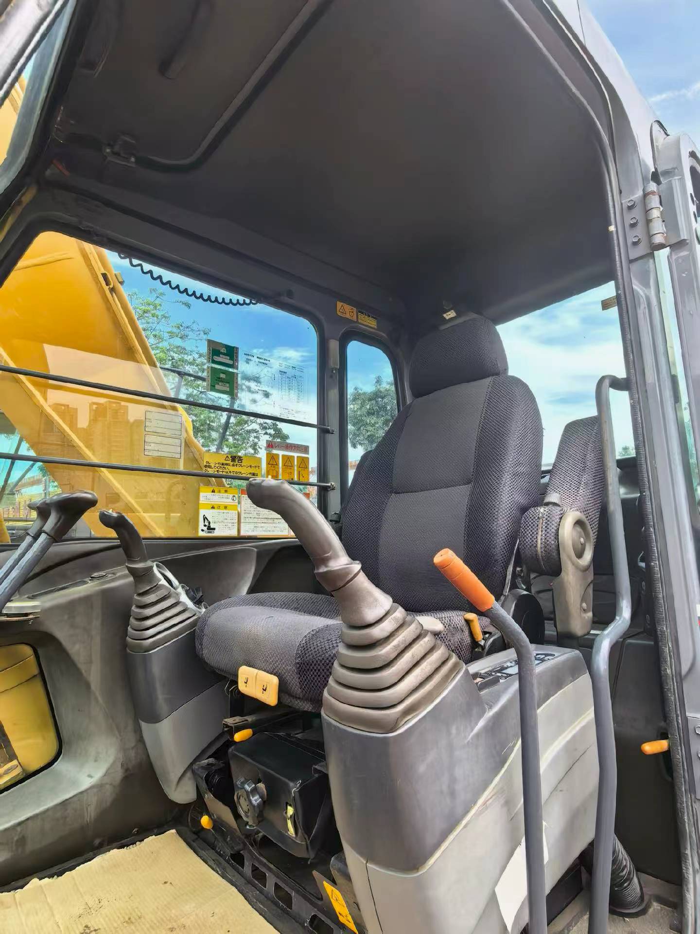 Buy Kato HD512V Used Excavator / 5