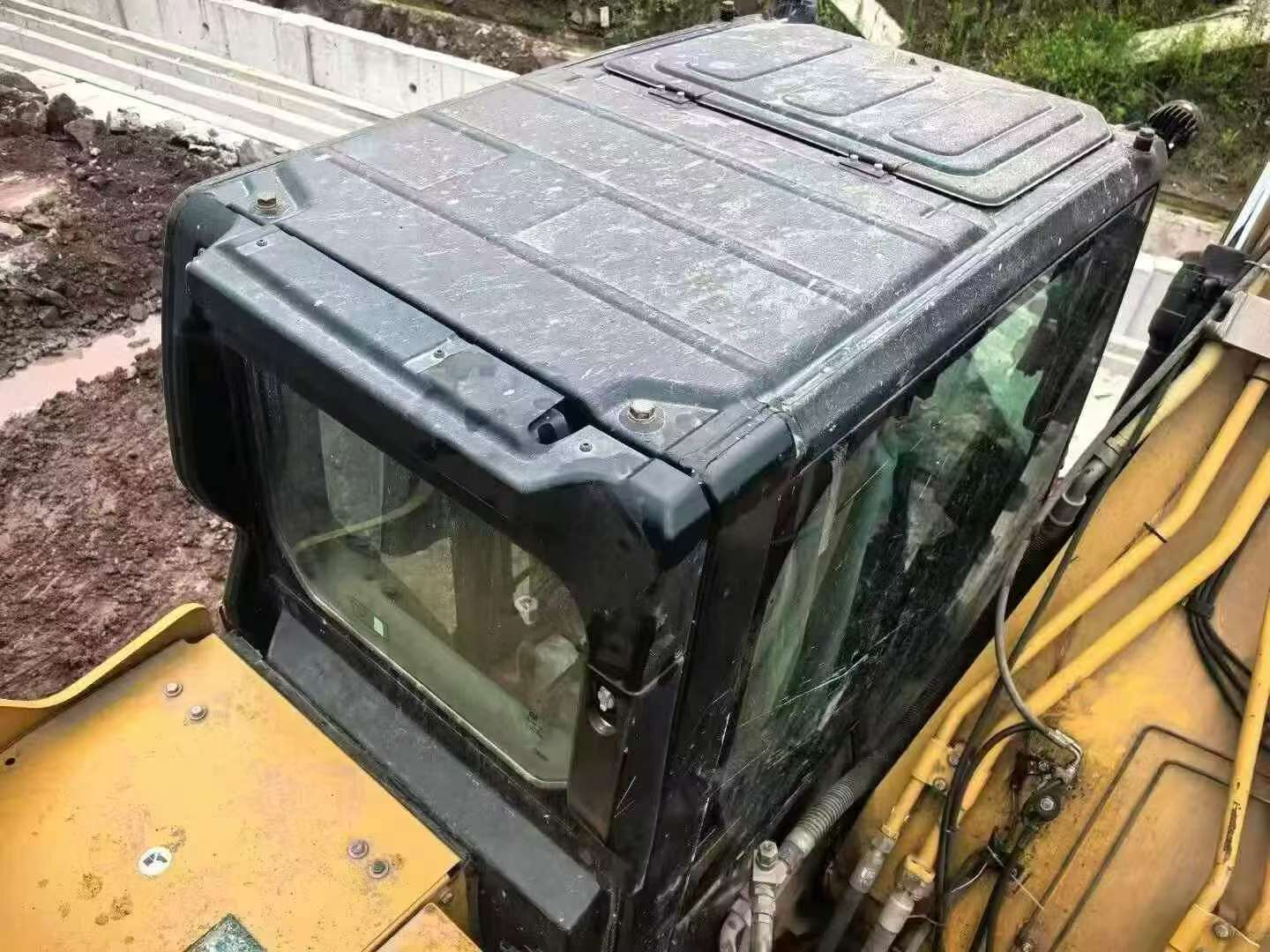 Buy Caterpillar 320GC Used Excavator / 2 Buy Caterpillar 320GC Used Excavator / 2