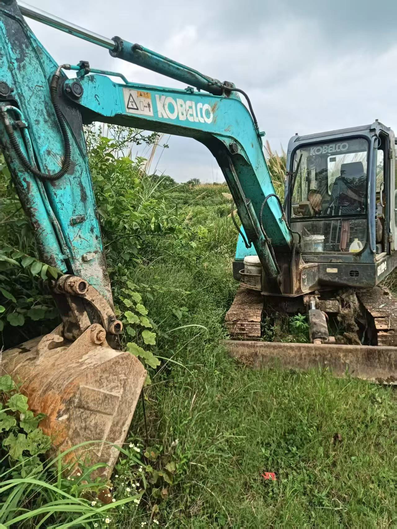 Buy Kobelco SK60 Used Excavator / 5