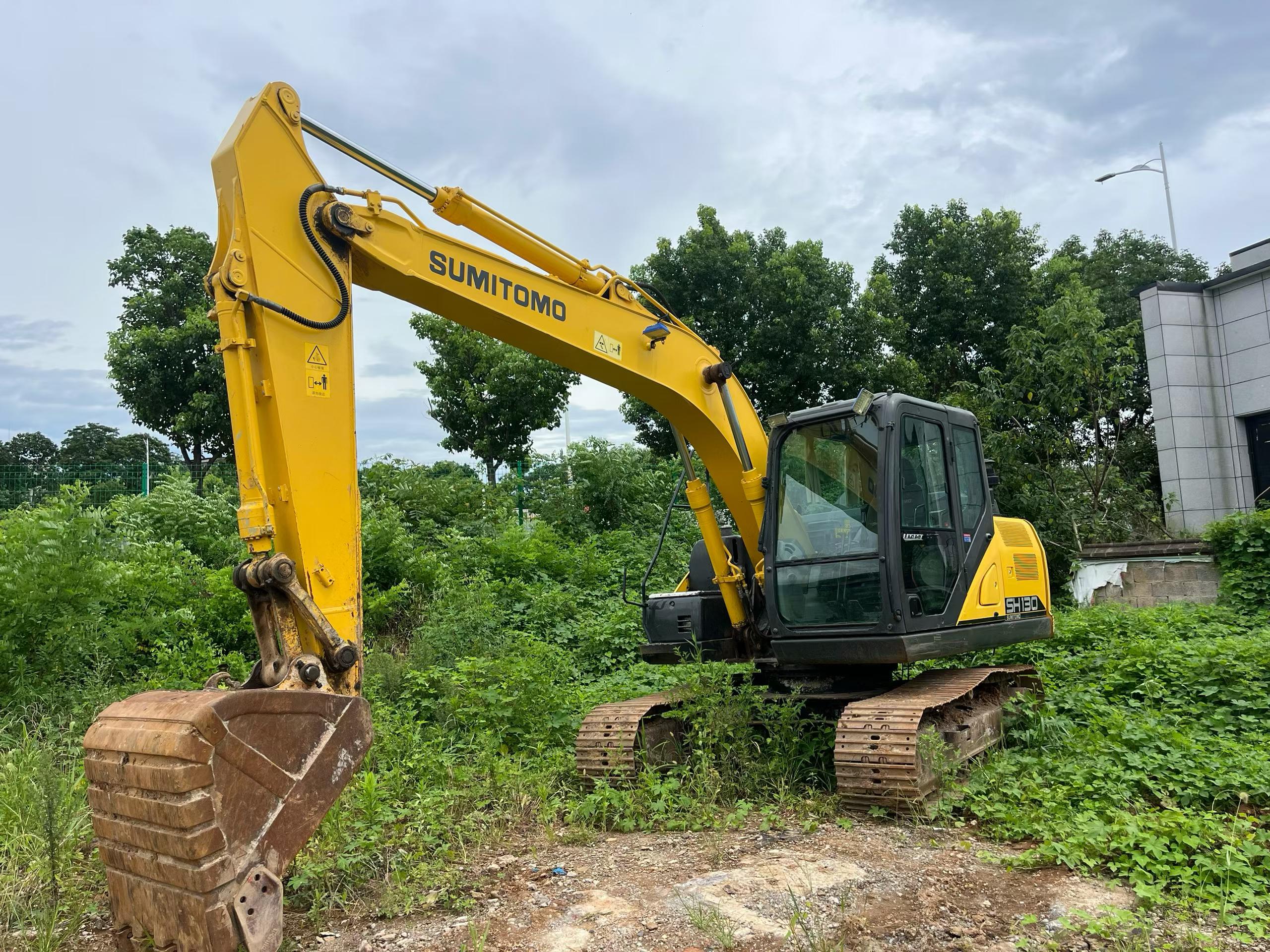 Buy Sumitomo SH130-3 Used Excavator / 5 Buy Sumitomo SH130-3 Used Excavator / 5