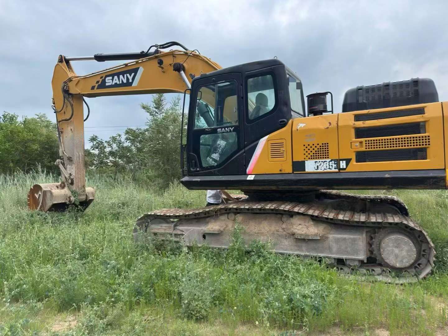 Buy Sany SY245H Used Excavator / 1