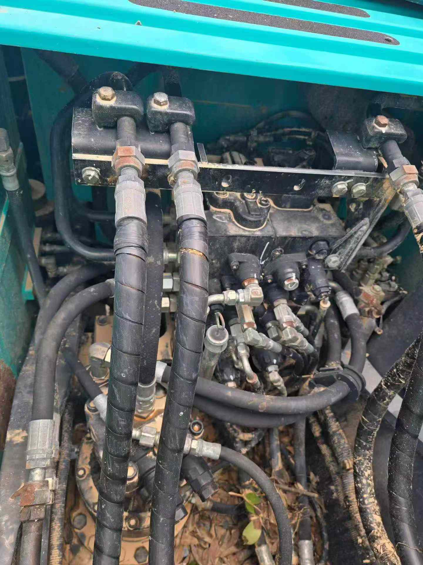 Buy Kobelco SK140 Used Excavator / 6 Buy Kobelco SK140 Used Excavator / 6