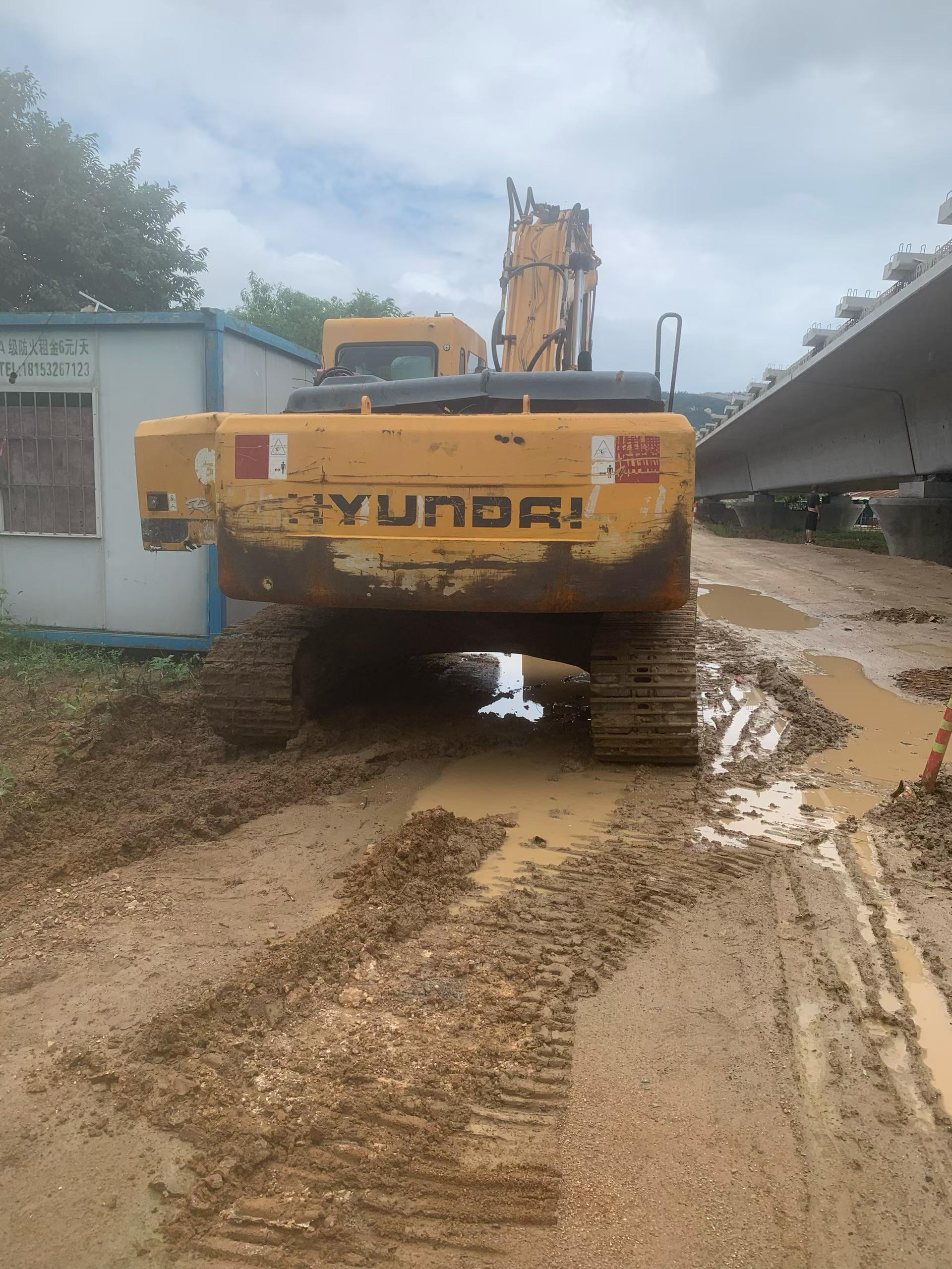 Buy Hyundai R225-7 Used Excavator / 1