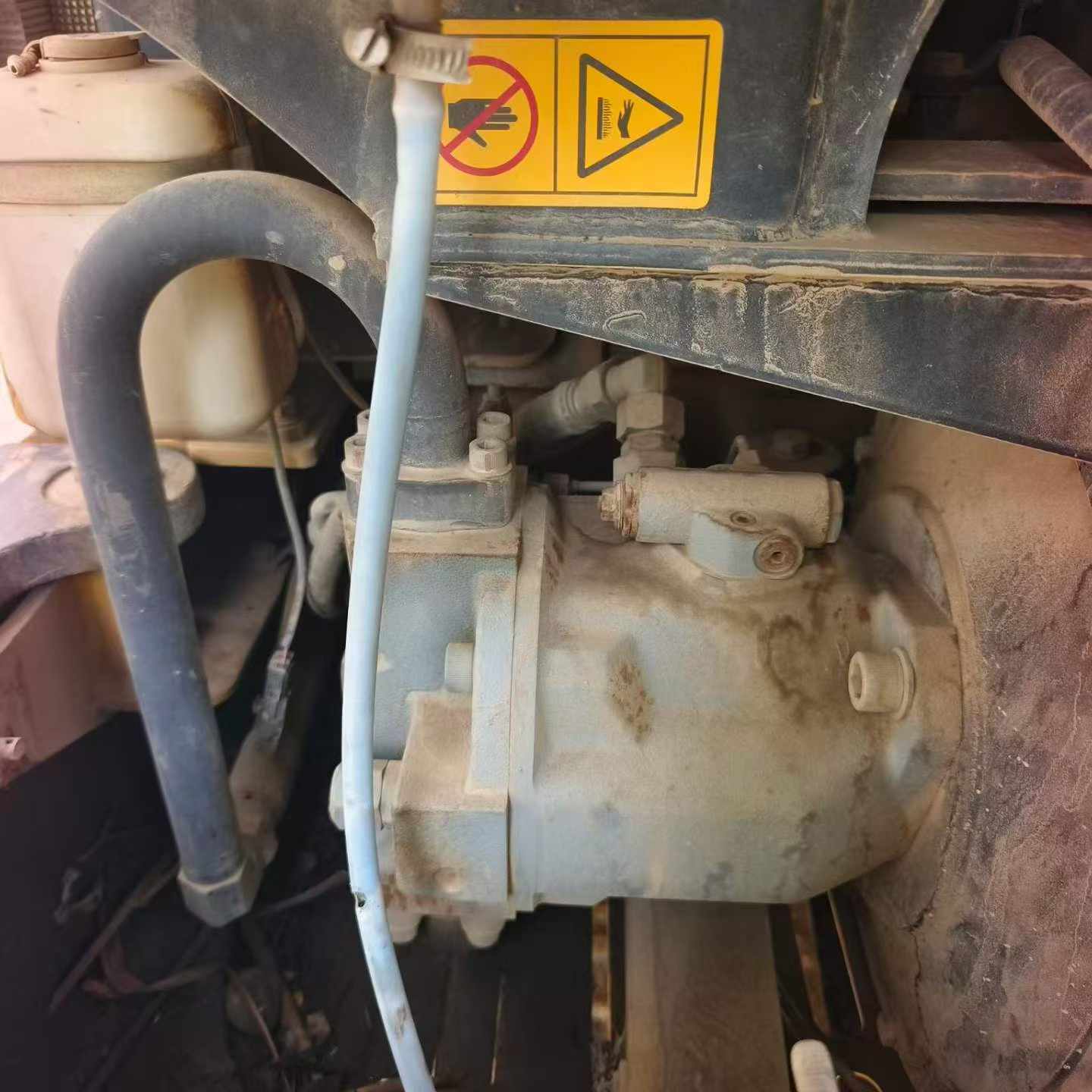 Buy XCMG XE60 Used Excavator / 1
