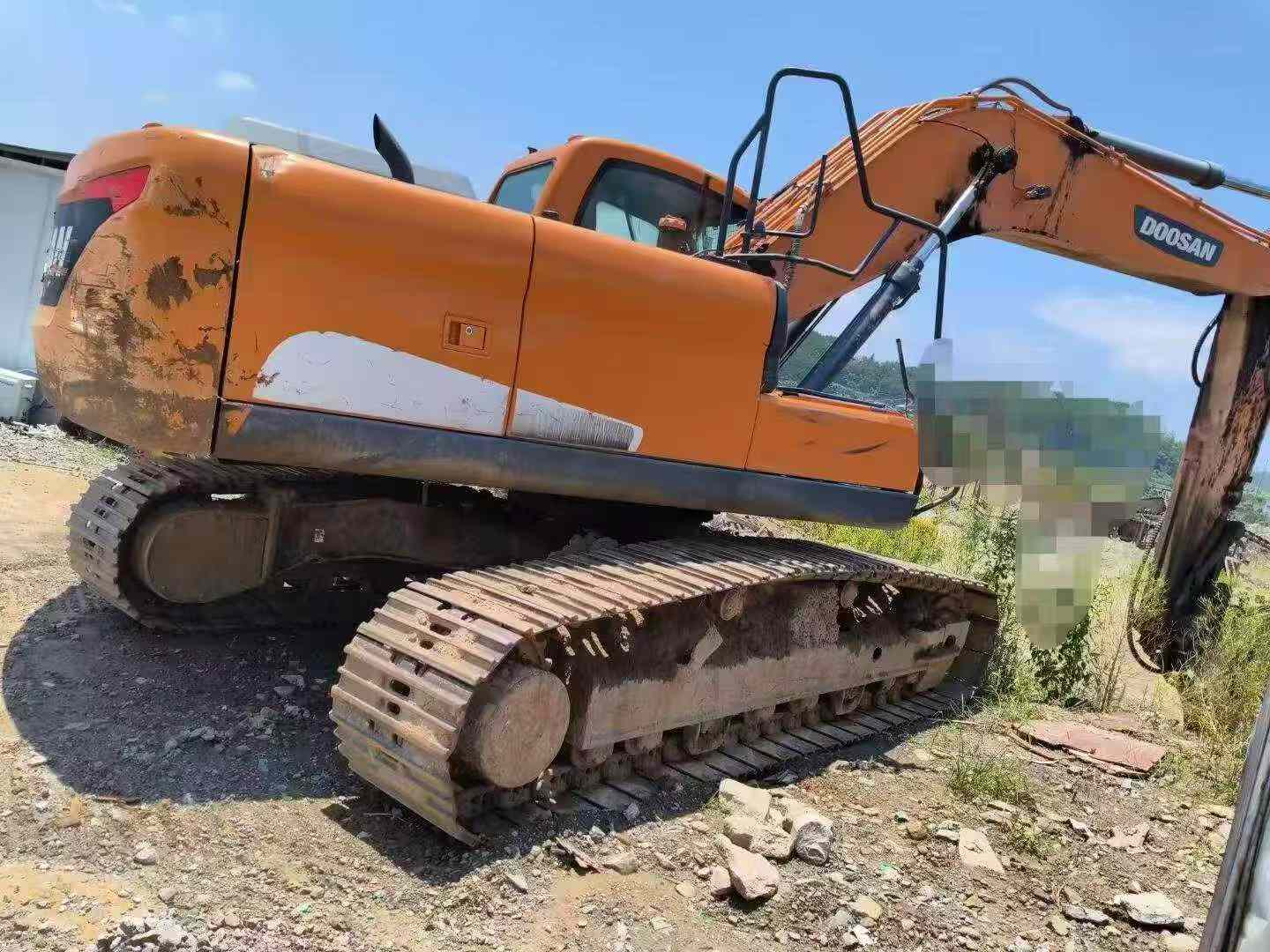 Buy Doosan DH220 Used Excavator / 5 Buy Doosan DH220 Used Excavator / 5